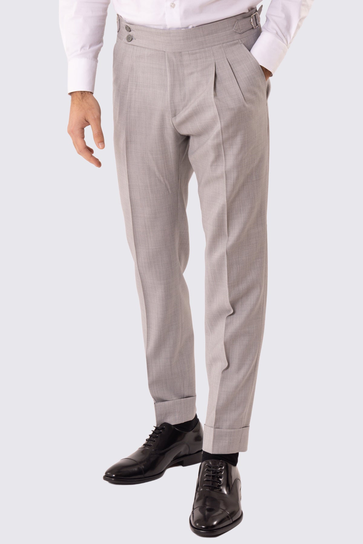 Abito uomo Monopetto grigio chiaro fresco lana super 110's Tessuti in esclusiva Sartoria Carillo completamente sfoderato con Rever a lancia e tasche a filetto
