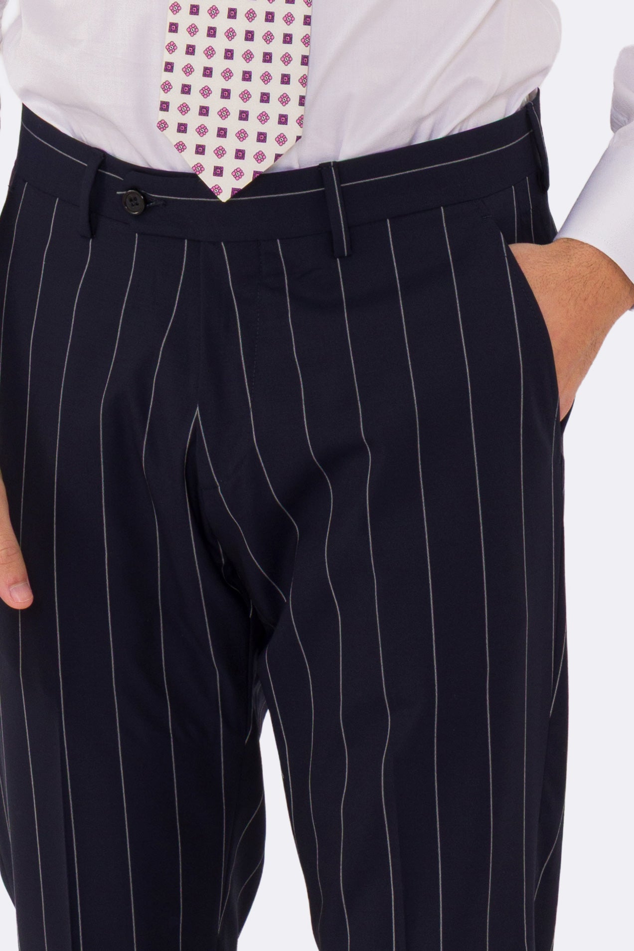 Abito uomo Doppiopetto blu gessato bianco fresco lana super 110's Tessuti in esclusiva Sartoria Carillo completamente sfoderato con Rever a lancia e tasche a filetto