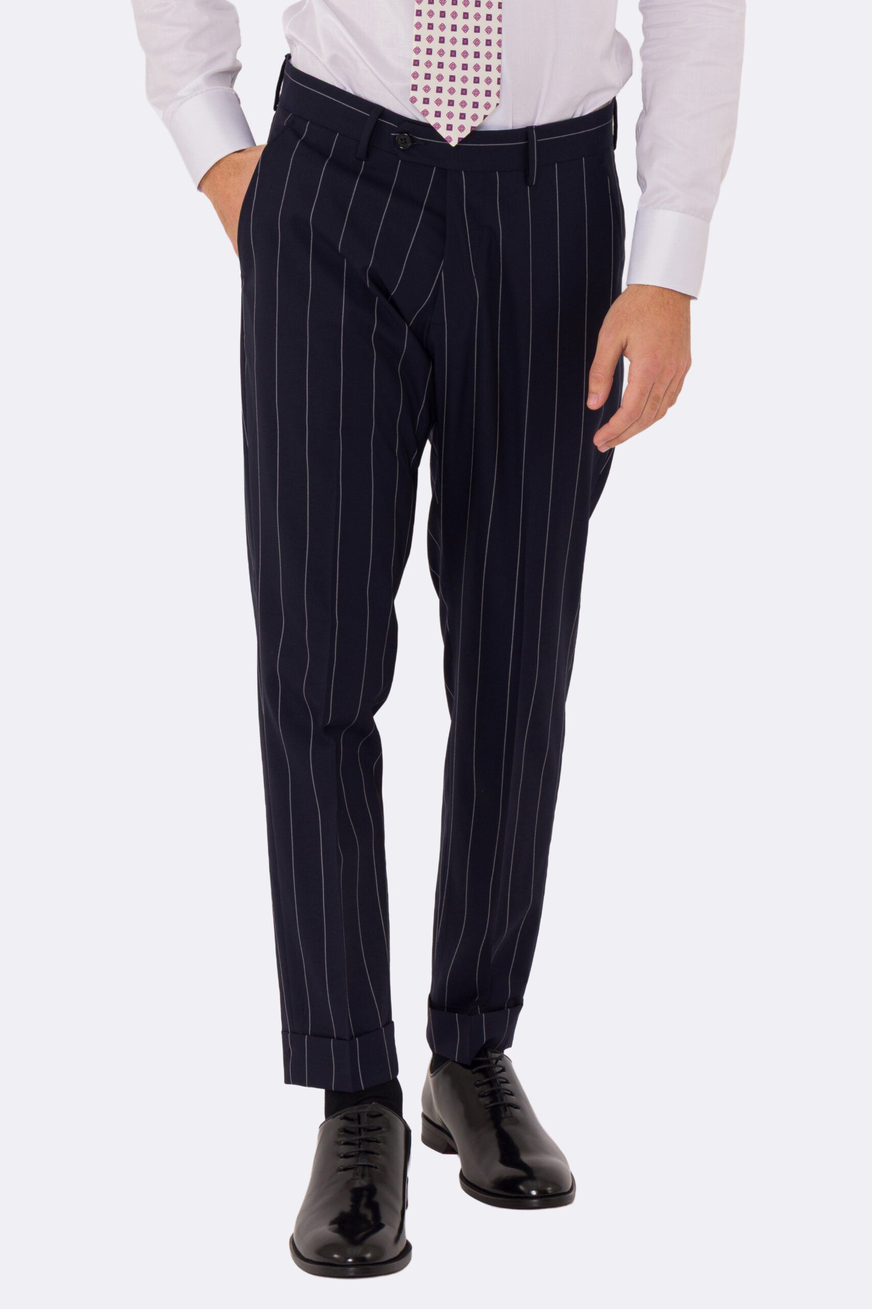 Abito uomo Doppiopetto blu gessato bianco fresco lana super 110's Tessuti in esclusiva Sartoria Carillo completamente sfoderato con Rever a lancia e tasche a filetto