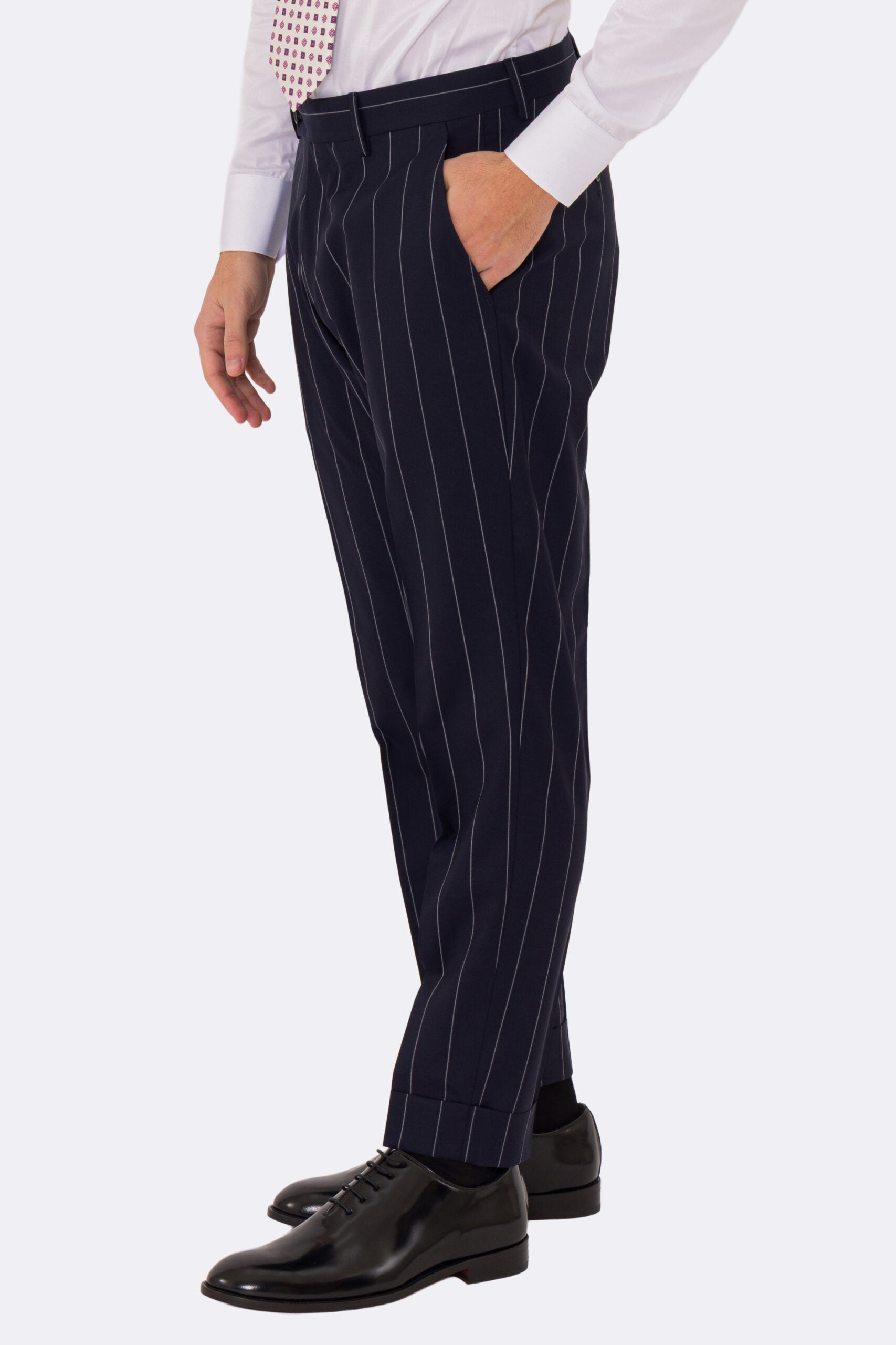 Abito uomo Doppiopetto blu gessato bianco fresco lana super 110's Tessuti in esclusiva Sartoria Carillo completamente sfoderato con Rever a lancia e tasche a filetto