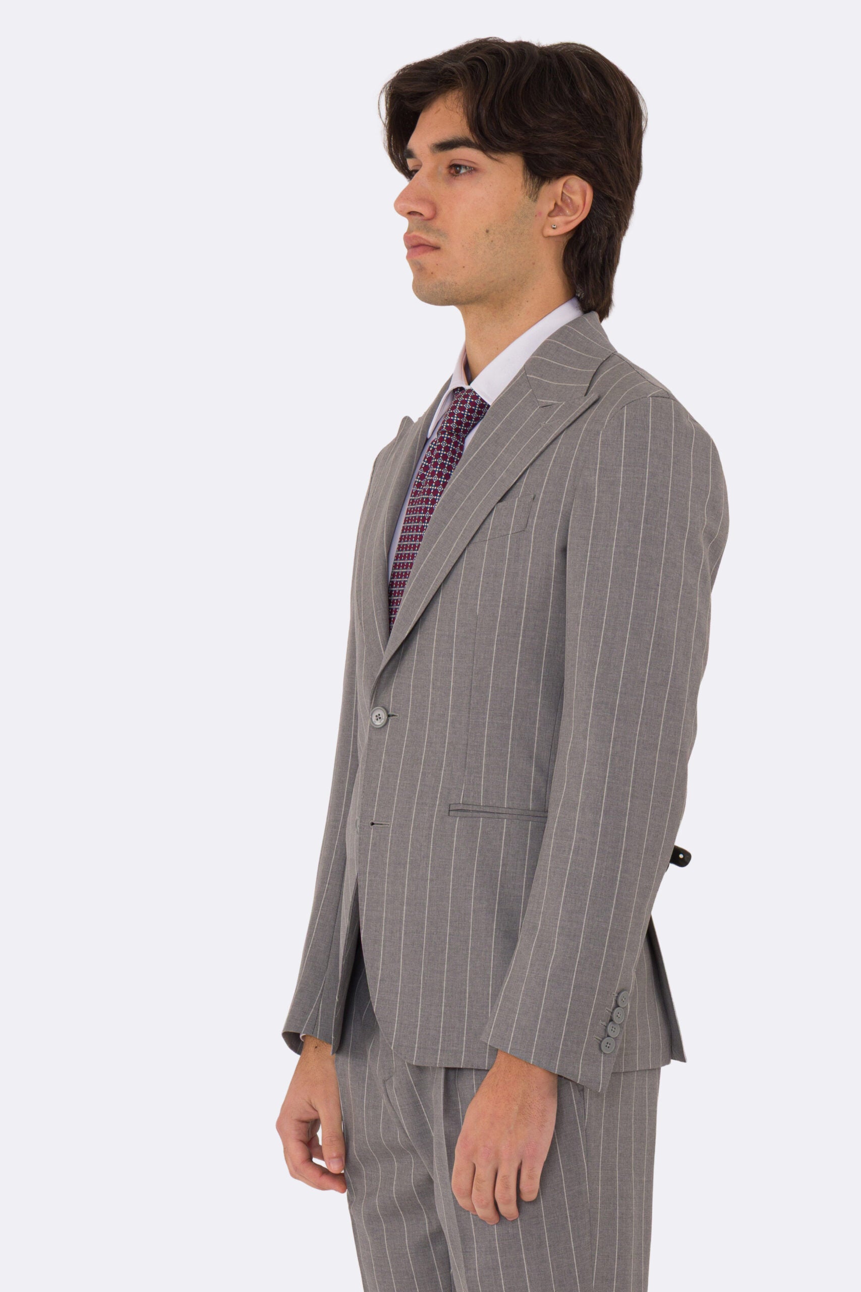 Abito uomo Monopetto grigio gessato bianco fresco lana super 110's Tessuti in esclusiva Sartoria Carillo completamente sfoderato con Rever a lancia e tasche a filetto