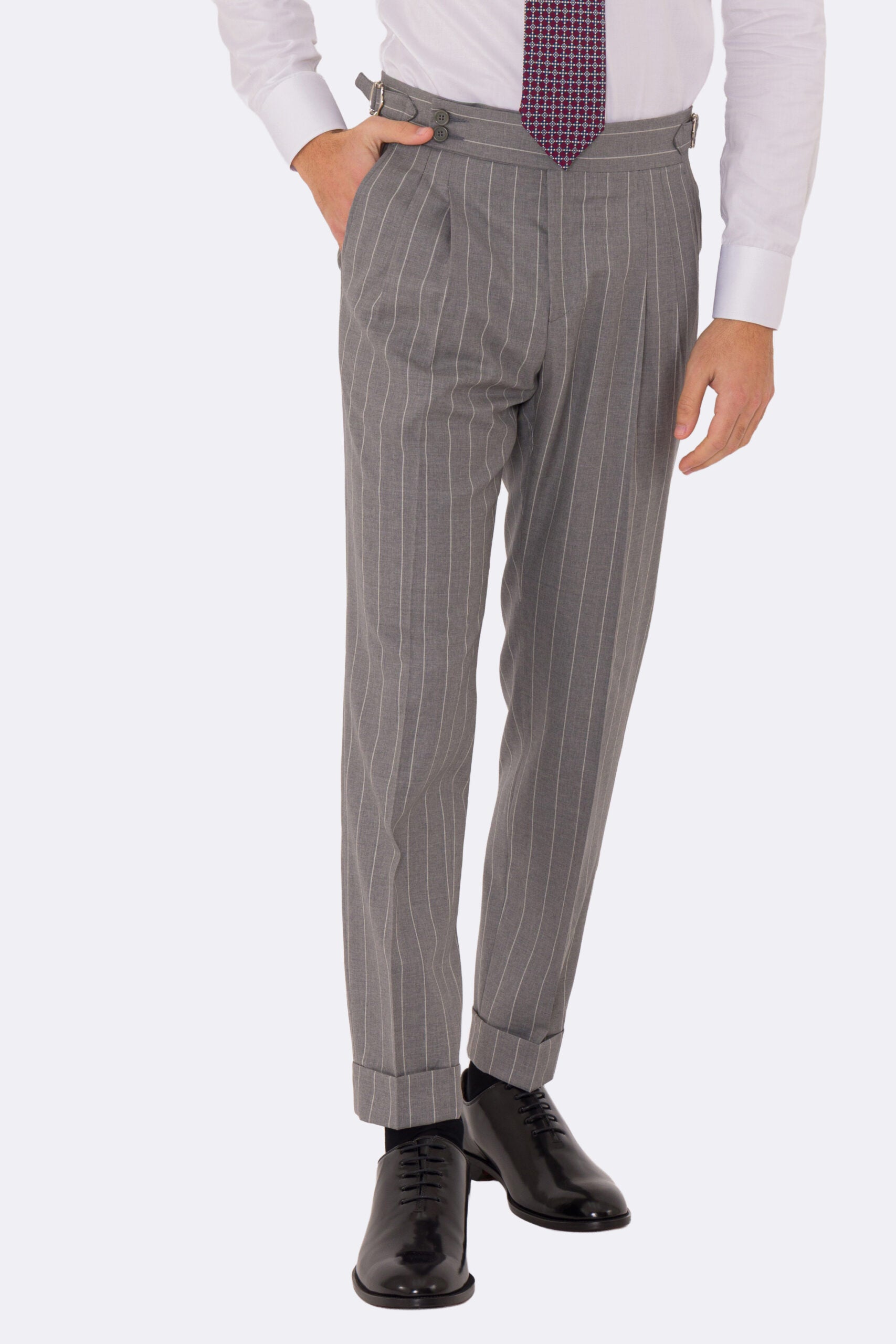 Abito uomo Monopetto grigio gessato bianco fresco lana super 110's Tessuti in esclusiva Sartoria Carillo completamente sfoderato con Rever a lancia e tasche a filetto