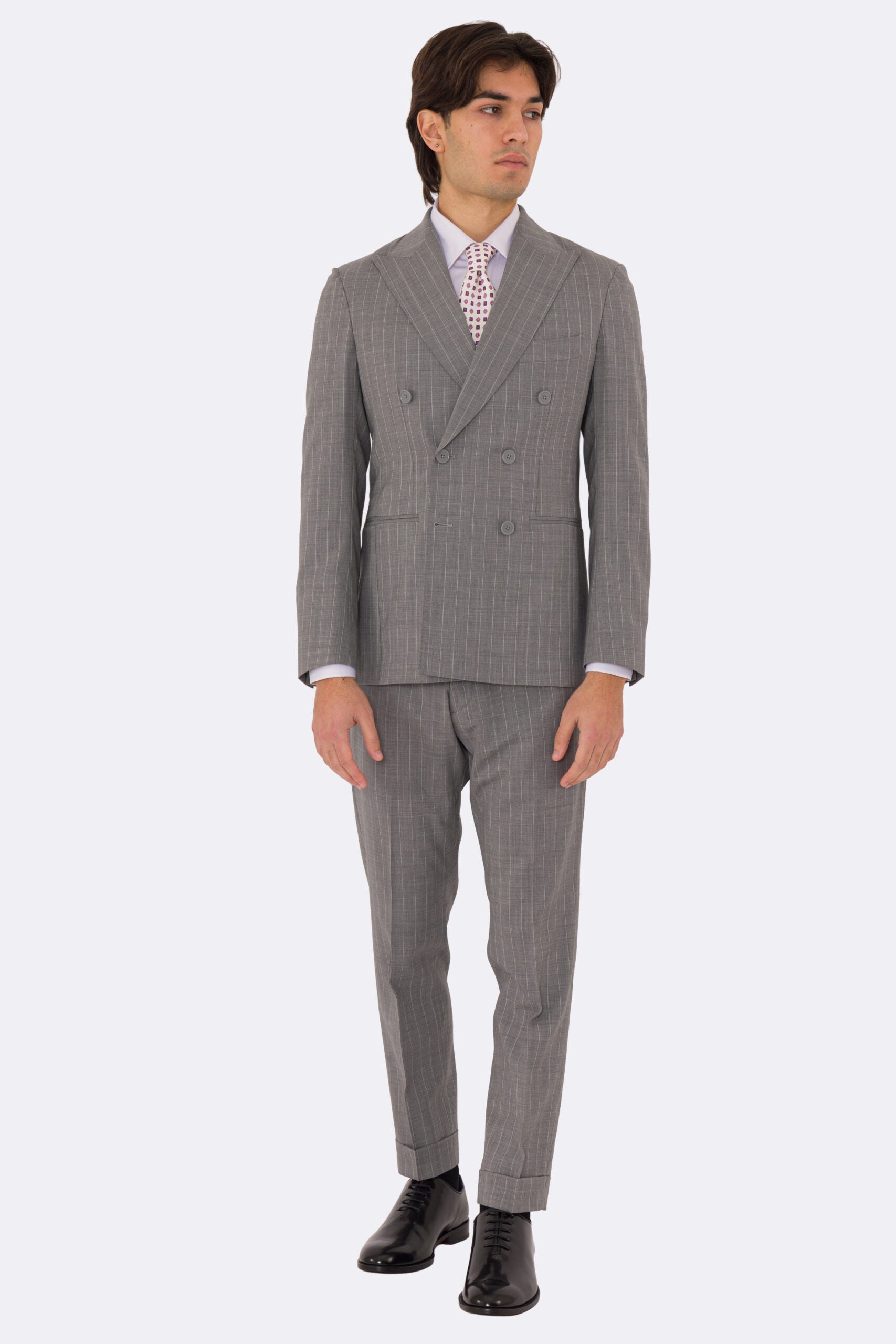 Abito uomo Doppiopetto grigio gessato bianco fresco lana super 110's Tessuti in esclusiva Sartoria Carillo completamente sfoderato con Rever a lancia e tasche a filetto