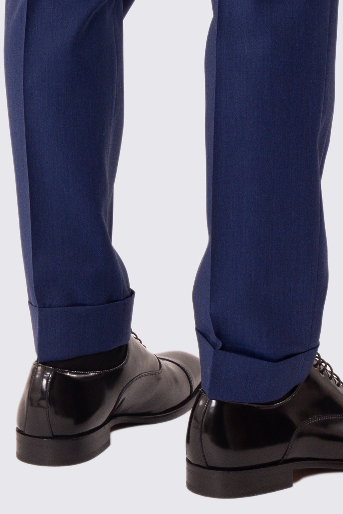 Abito uomo Monopetto blu Solaro fresco lana super 110's Tessuti in esclusiva Sartoria Carillo completamente sfoderato con Rever a lancia e tasche a filetto