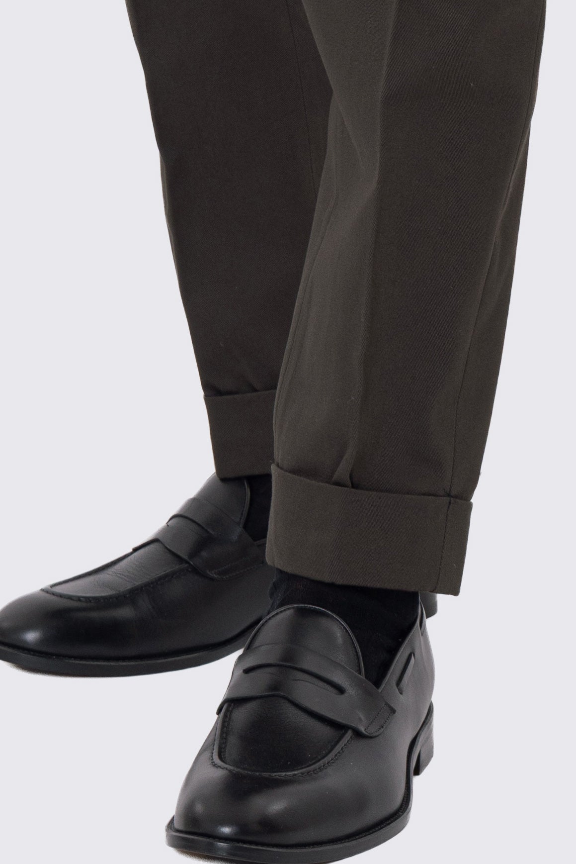 Pantalone uomo Verde militare vita alta con doppia pinces tasca america in cotone 290gr invernale risvolto 5cm made in italy