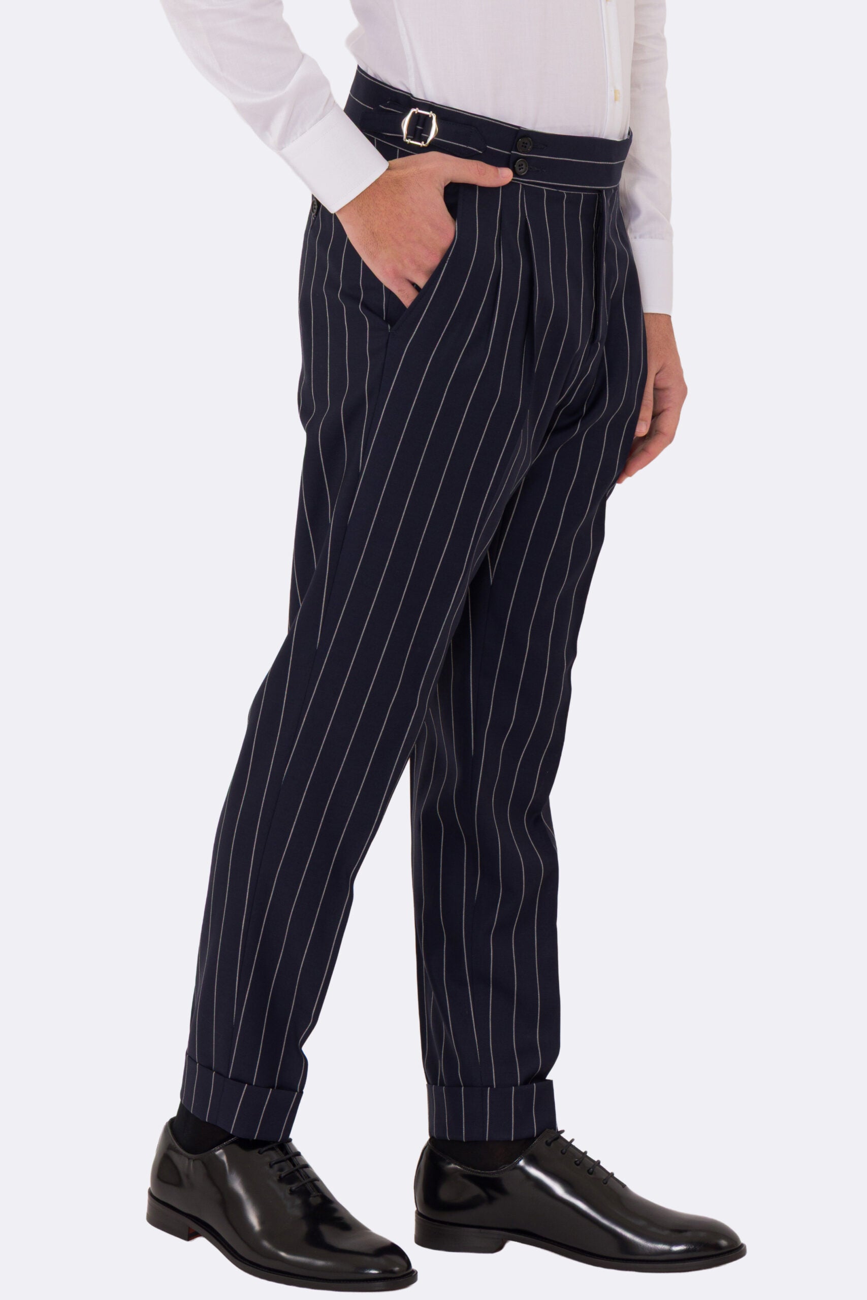 Abito uomo Monopetto Blu gessato fresco lana super 130's double twisted Tessuti Aristo Napoli completamente sfoderato con Rever a lancia e tasche a filetto