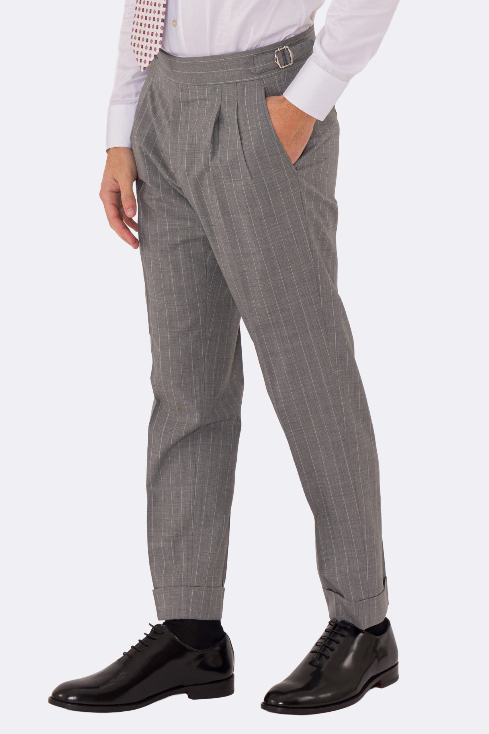 Abito uomo Monopetto Grigio gessato fresco lana super 130's double twisted Tessuti Aristo Napoli completamente sfoderato con Rever a lancia e tasche a filetto