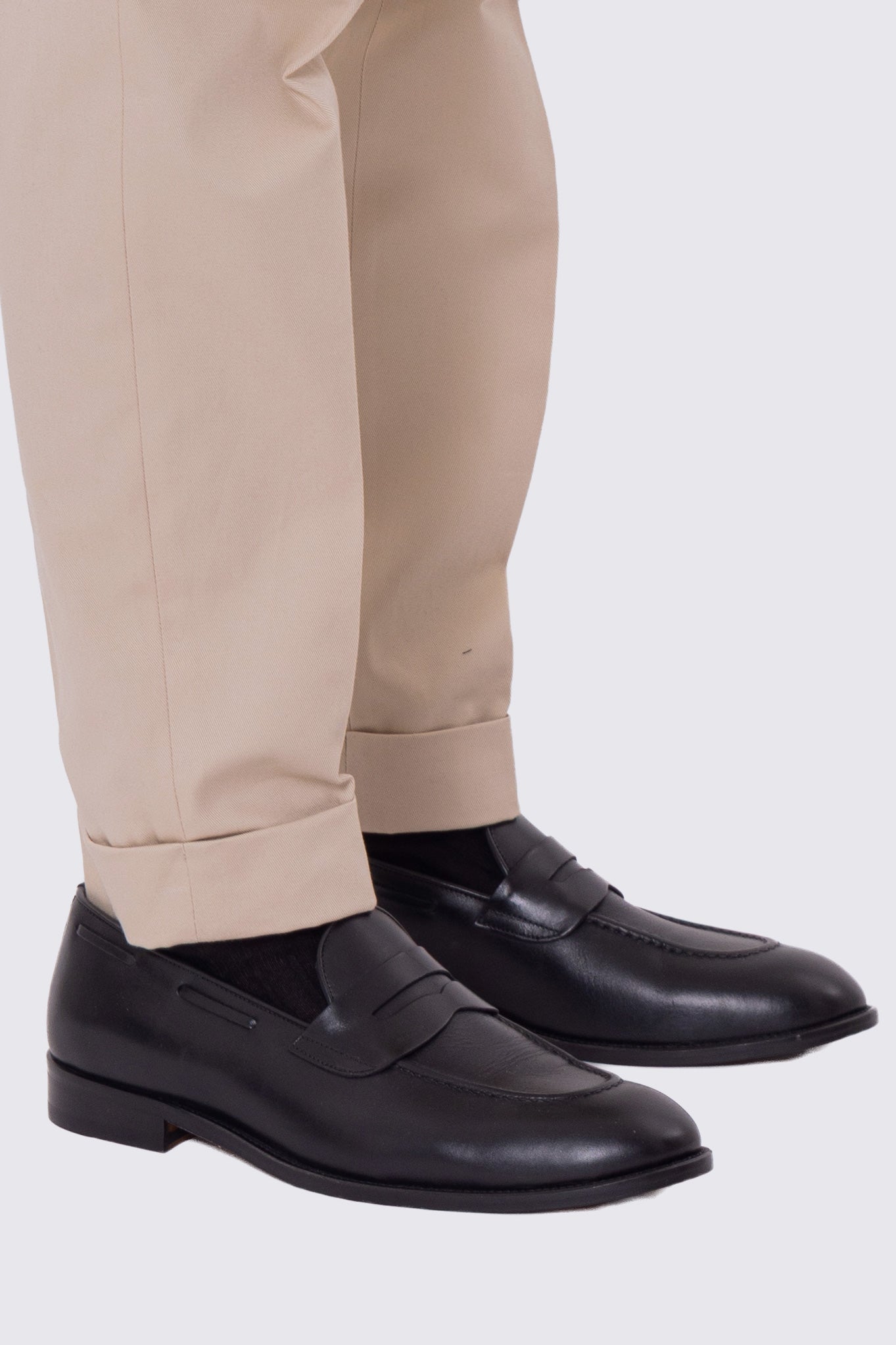 Pantalone uomo beige vita alta con fibbie laterali e doppia pinces tasca america in cotone 290gr invernale risvolto 5cm made in italy