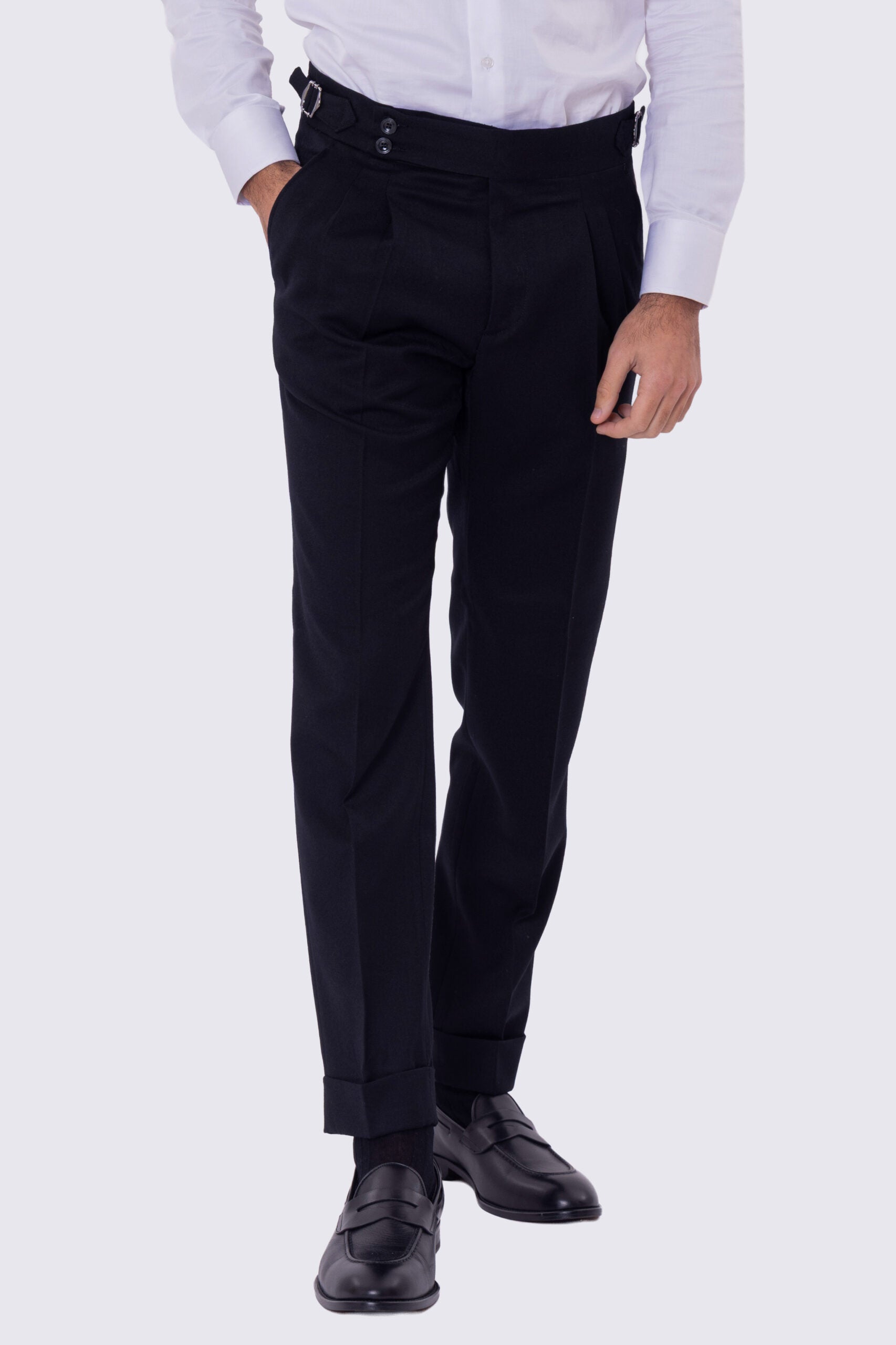 Pantalone uomo blu vita alta con fibbie laterali e doppia pinces tasca america in lana flanella mista 290gr invernale risvolto 5cm made in italy