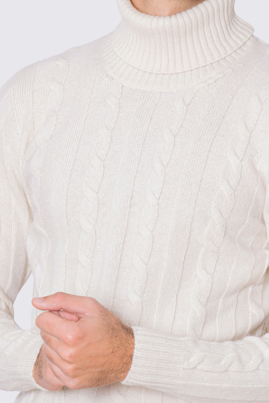 Dolcevita Panna in lana grossa e cashmere con treccia costruzione tubolare senza cuciture rifinito a mano Finezza 7