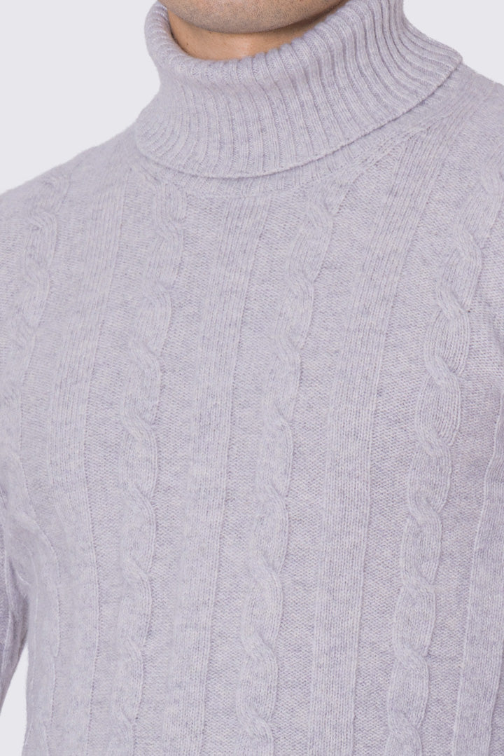 Dolcevita grigio in lana grossa e cashmere con treccia costruzione tubolare senza cuciture rifinito a mano Finezza 7
