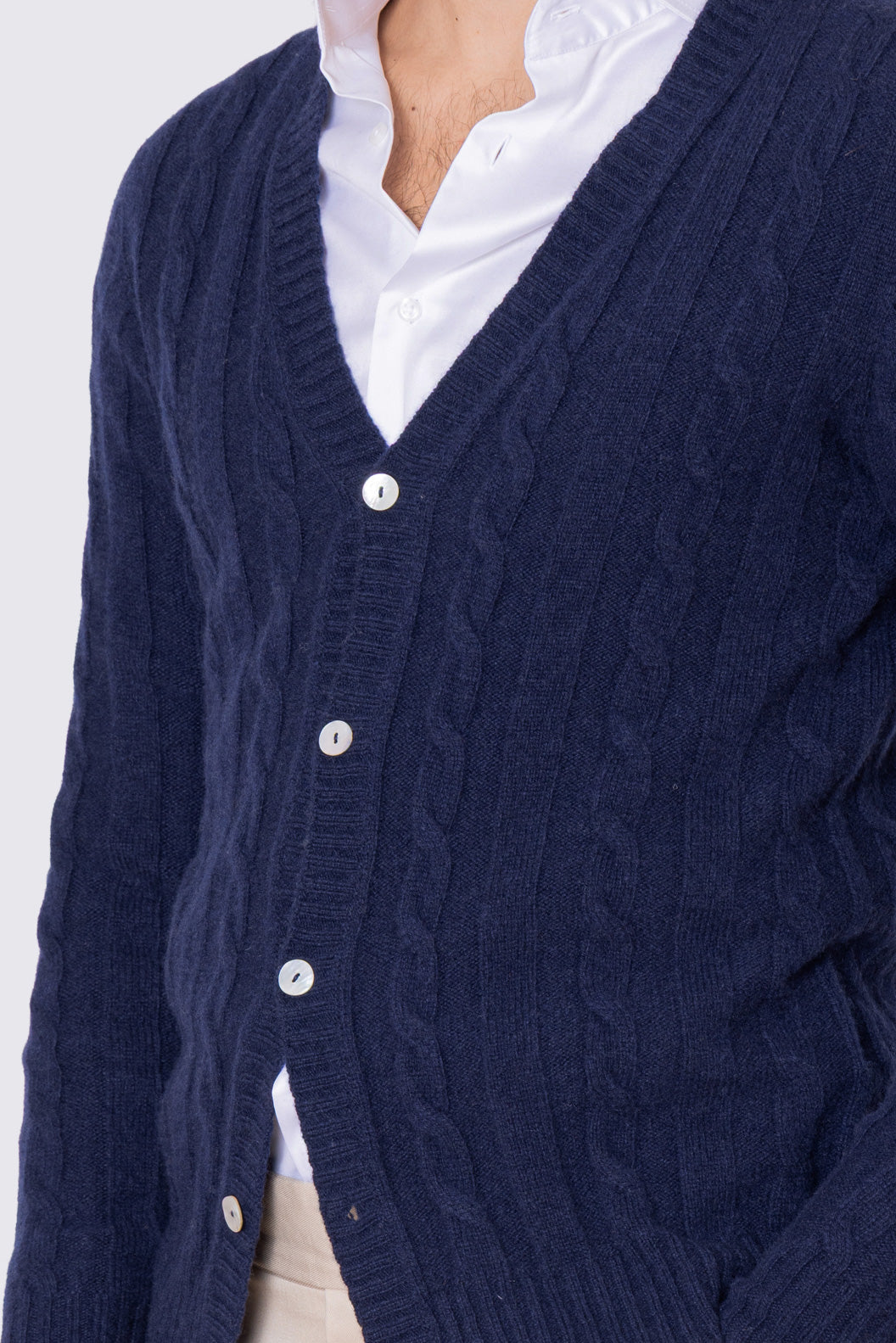 Cardigan Blu in lana grossa e cashmere 5 bottoni con treccia costruzione tubolare senza cuciture rifinito a mano Finezza 7