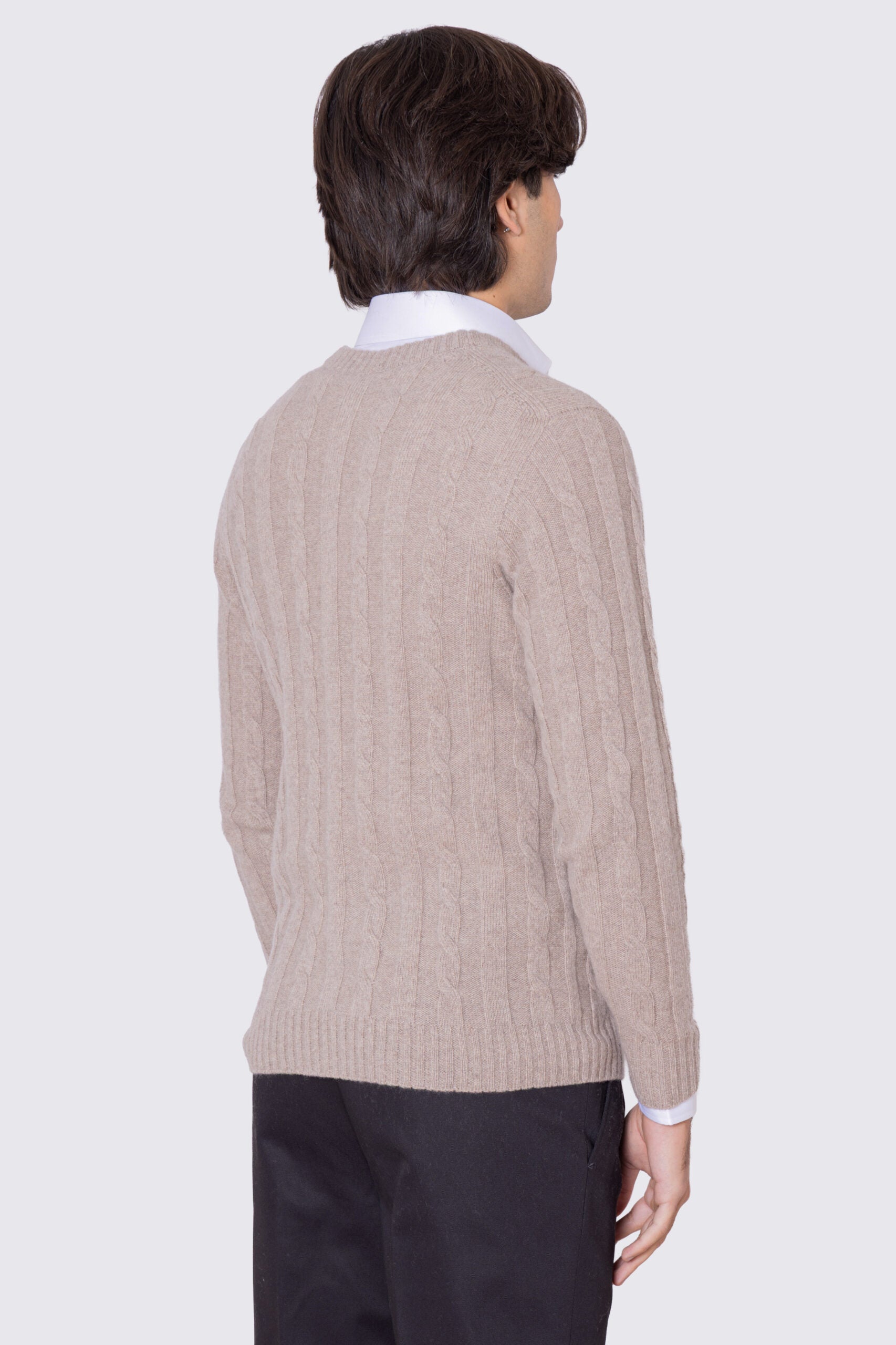 Cardigan Beige in lana grossa e cashmere 5 bottoni con treccia costruzione tubolare senza cuciture rifinito a mano Finezza 7
