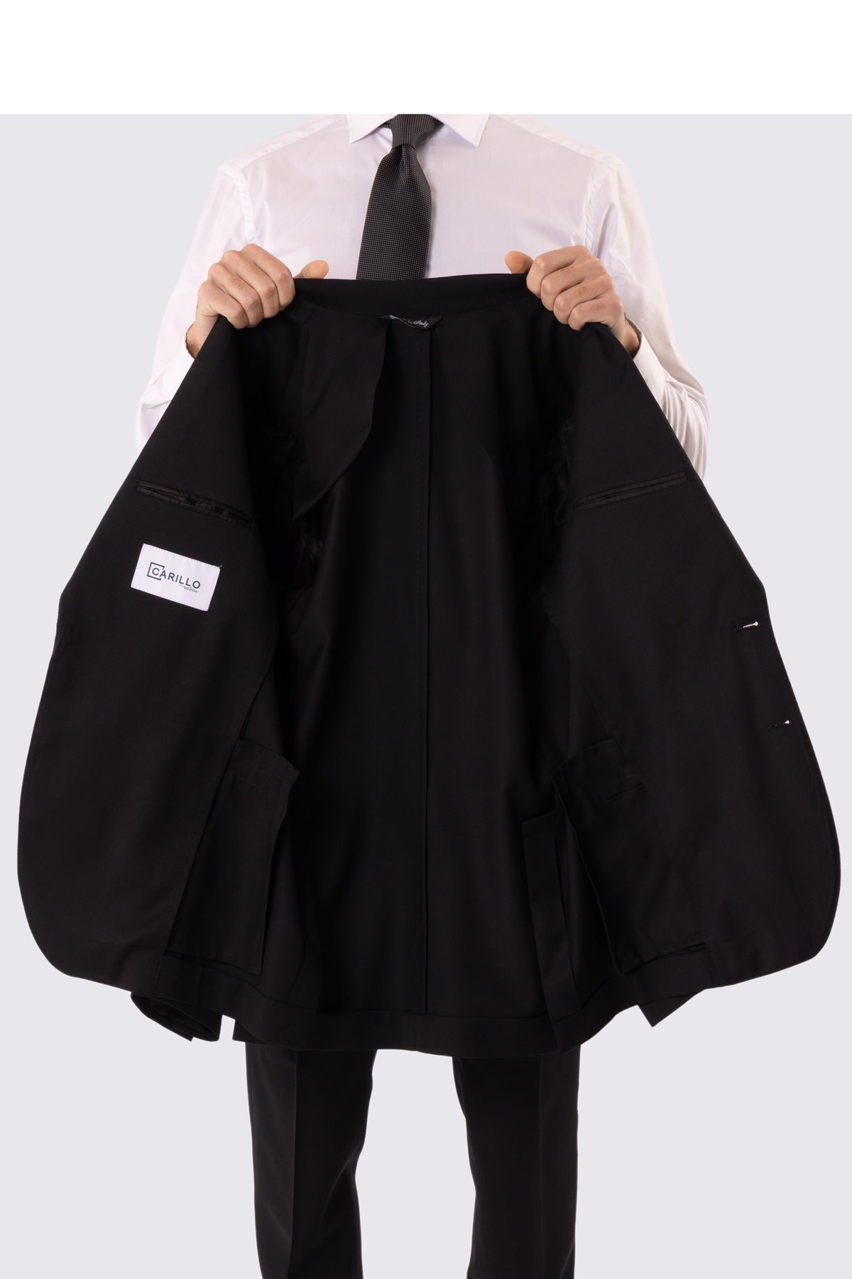 Abito uomo Monopetto nero fresco lana super 110's Tessuti in esclusiva Sartoria Carillo completamente sfoderato con Rever a lancia e tasche a filetto