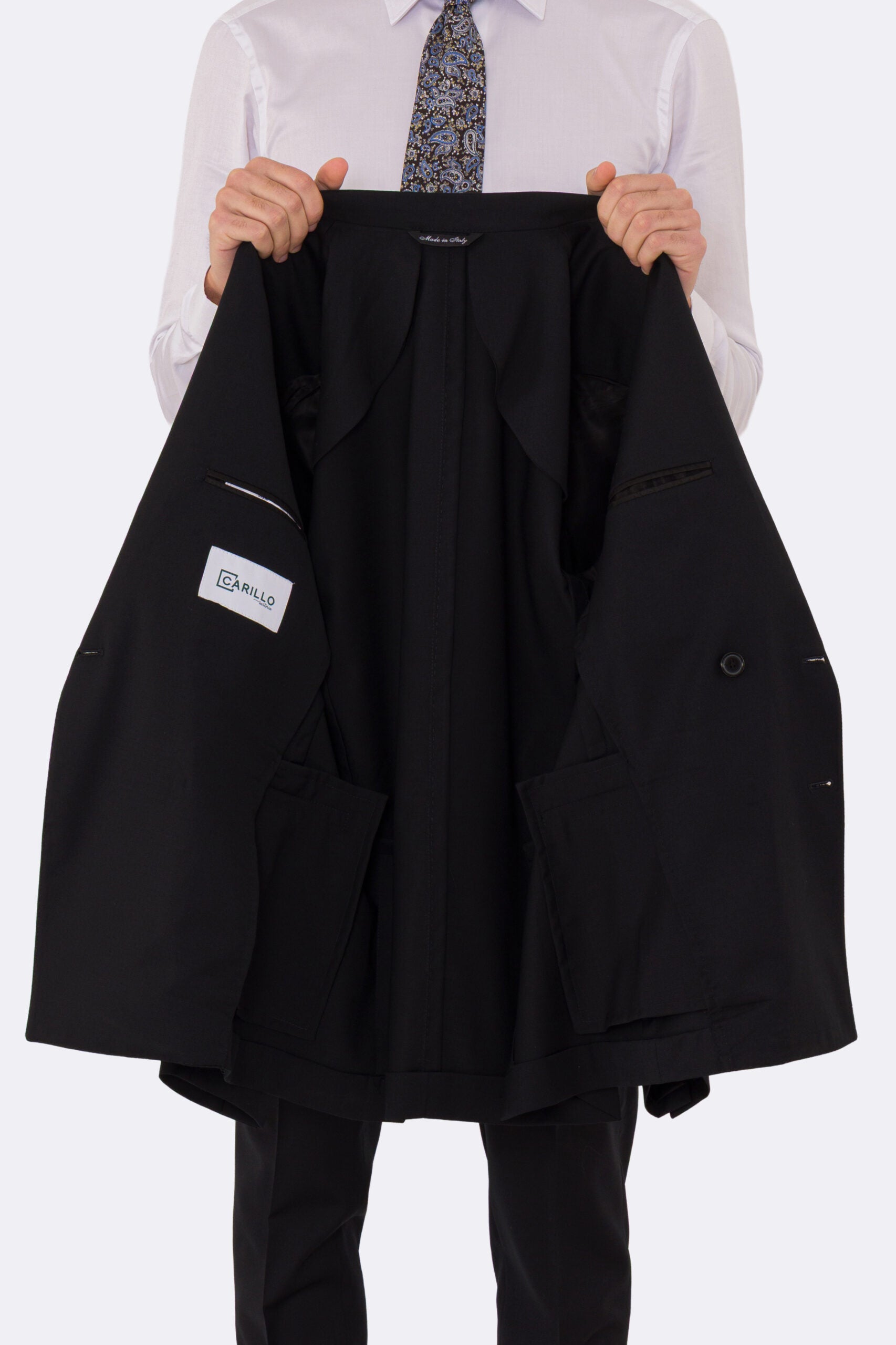 Abito uomo Doppiopetto nero fresco lana super 110's Tessuti in esclusiva Sartoria Carillo completamente sfoderato con Rever a lancia e tasche a filetto