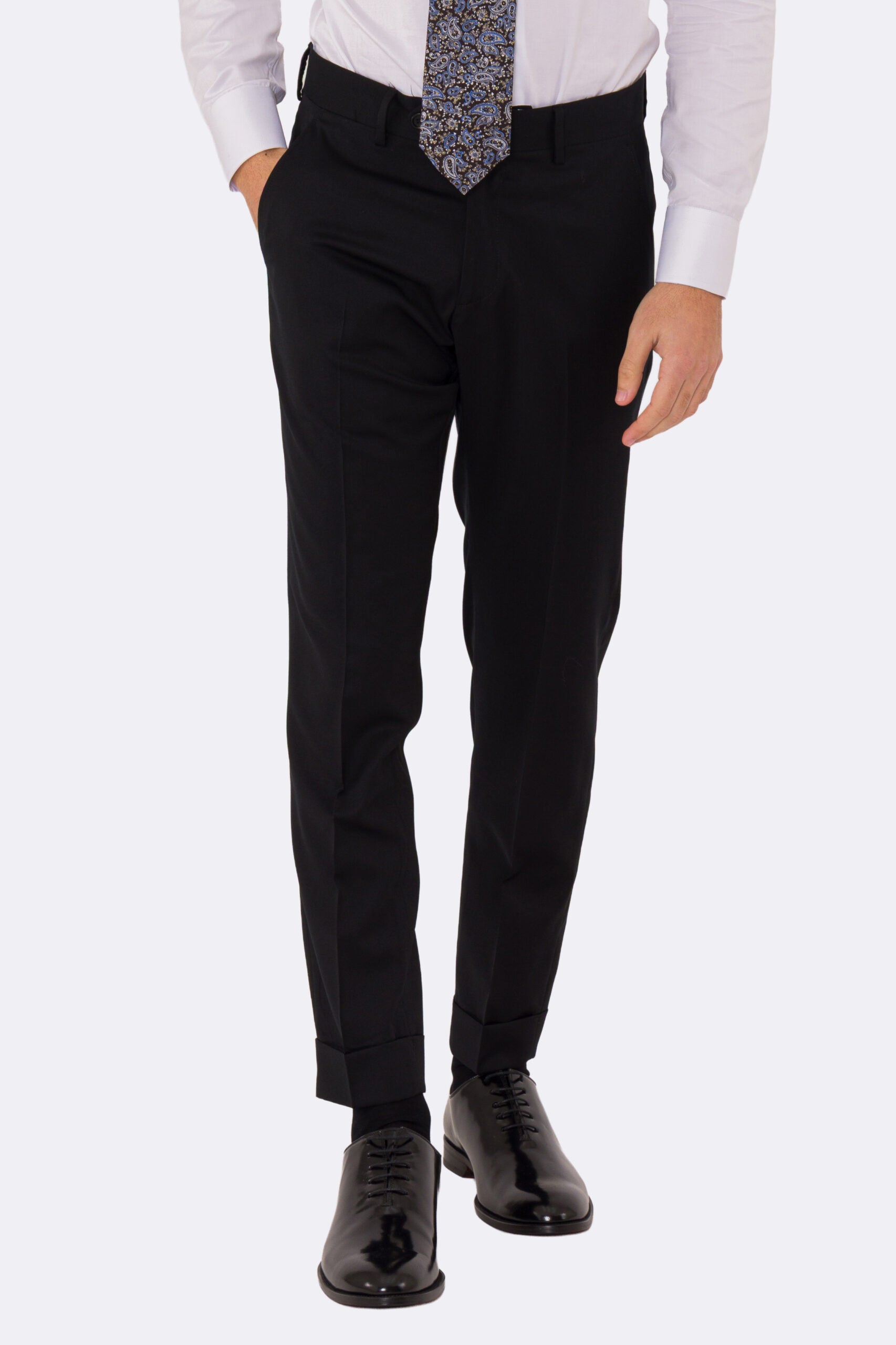 Abito uomo Doppiopetto nero fresco lana super 110's Tessuti in esclusiva Sartoria Carillo completamente sfoderato con Rever a lancia e tasche a filetto