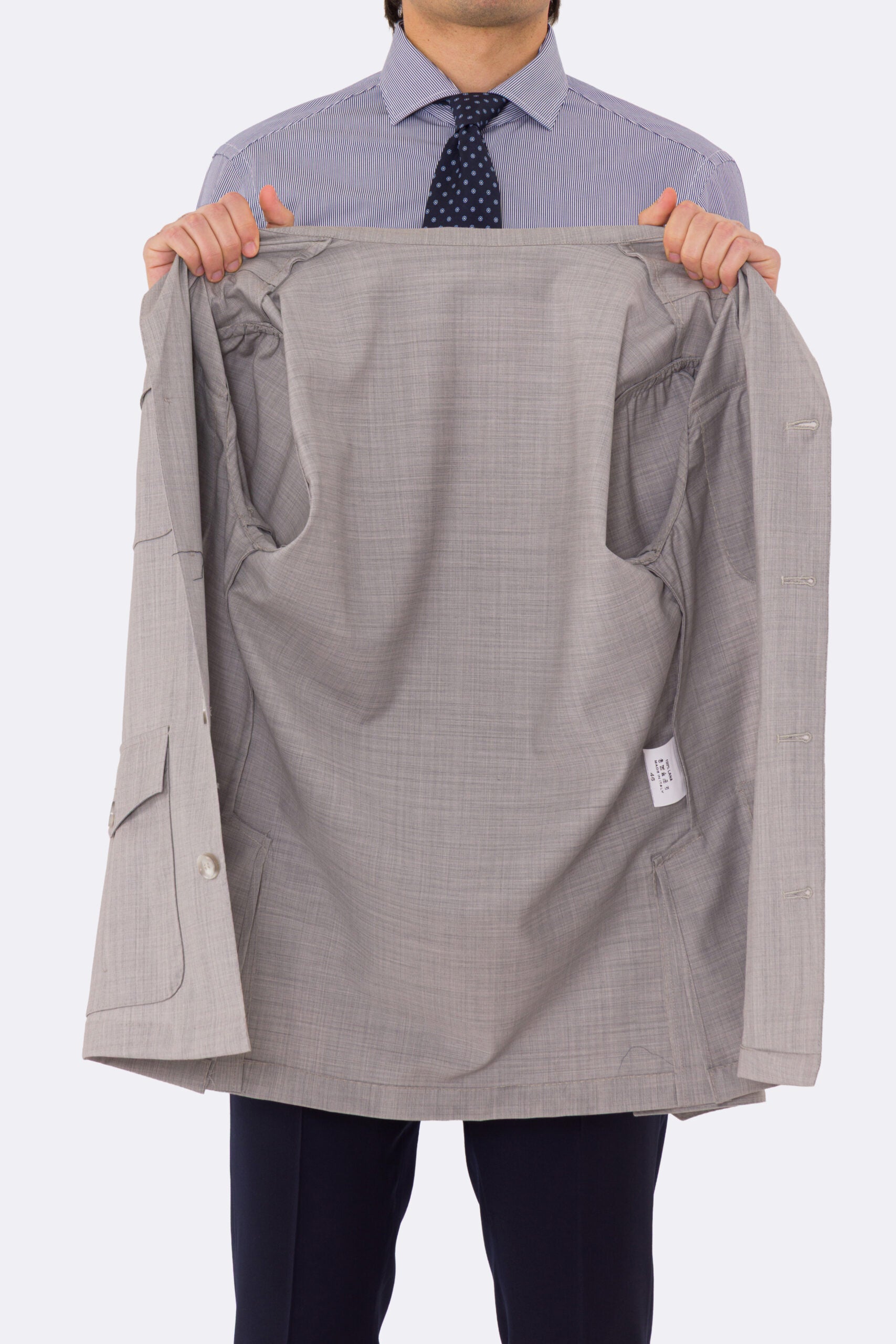Sahariana grigio chiaro fresco lana Sartoria Carillo tessuti super 110's con tasche a toppa con pattina e soffietto e polso camicia