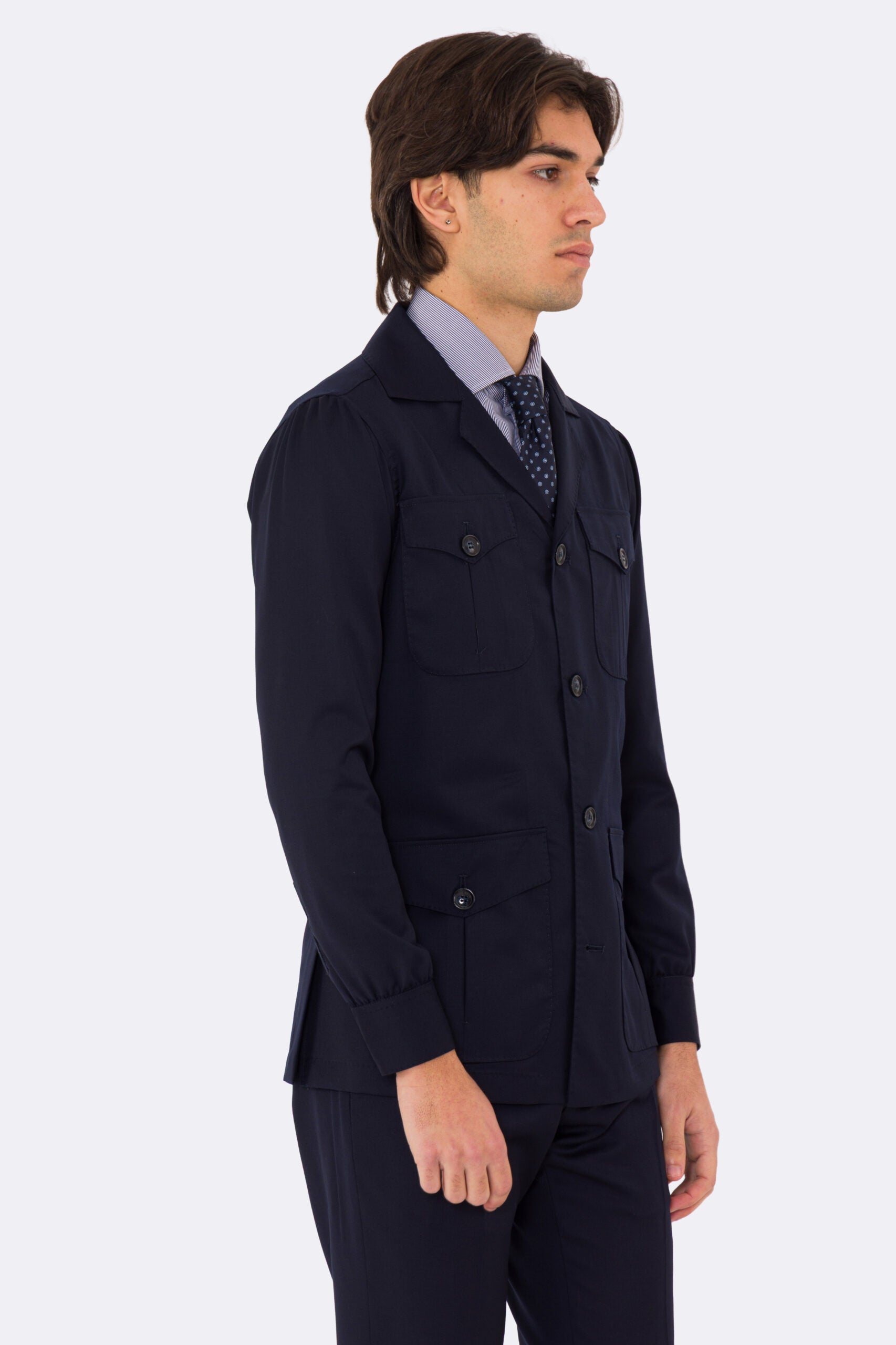 Sahariana blu navy fresco lana Sartoria Carillo tessuti super 110's con tasche a toppa con pattina e soffietto e polso camicia