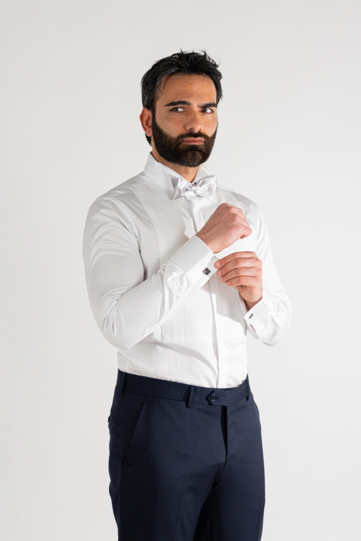 Camicia Bianca collo diplomatico slim fit  con plissè bottoni a scomparsa 100% Cotone Da uomo polso gemelli fintone a scomparsa dietro al collo per papillon slim fit