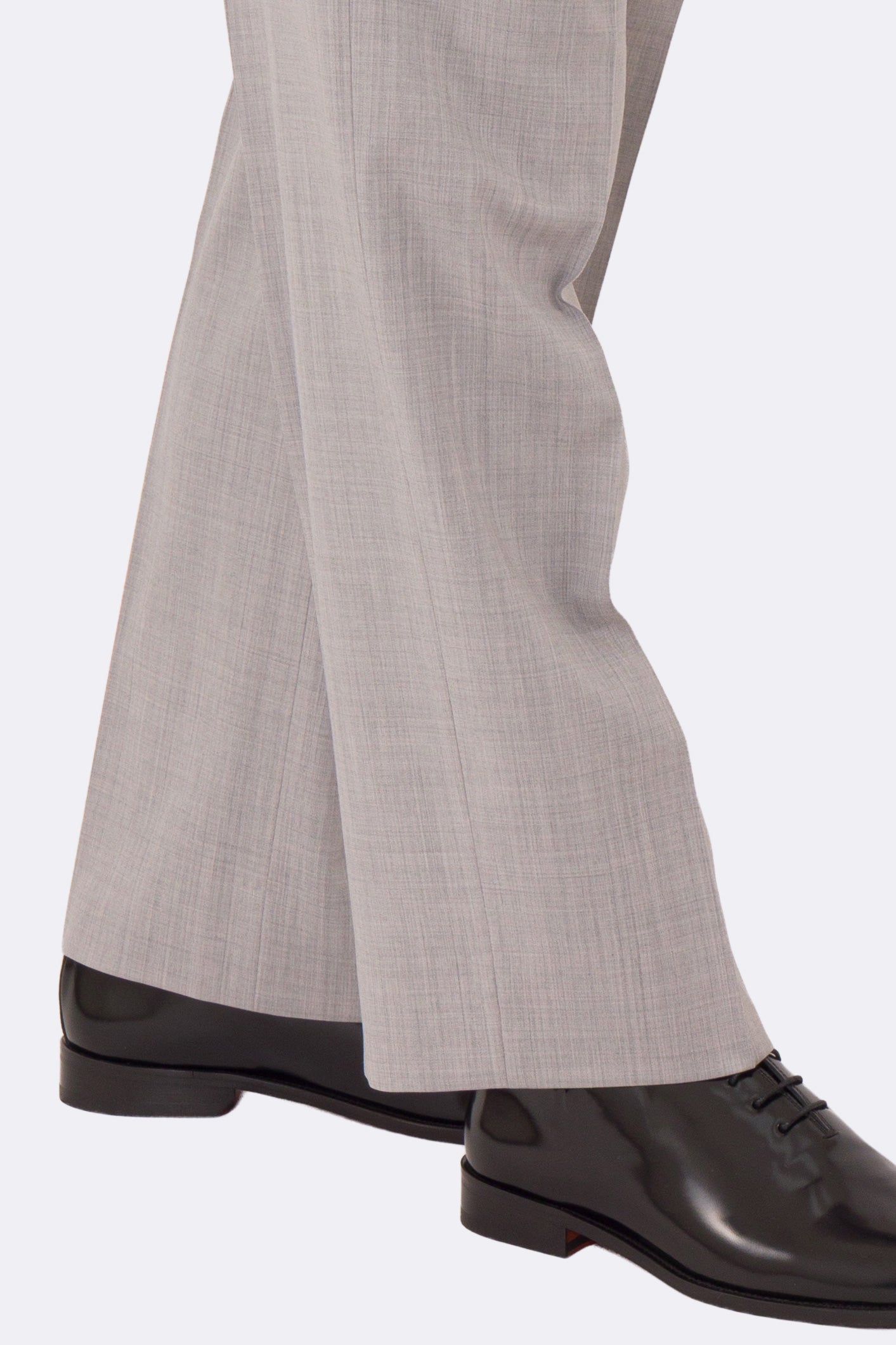 Pantalone japan grigio chiaro con passanti uomo  in fresco lana super 110's Tessuti in esclusiva Sartoria Carillo  vita alta doppia pinces