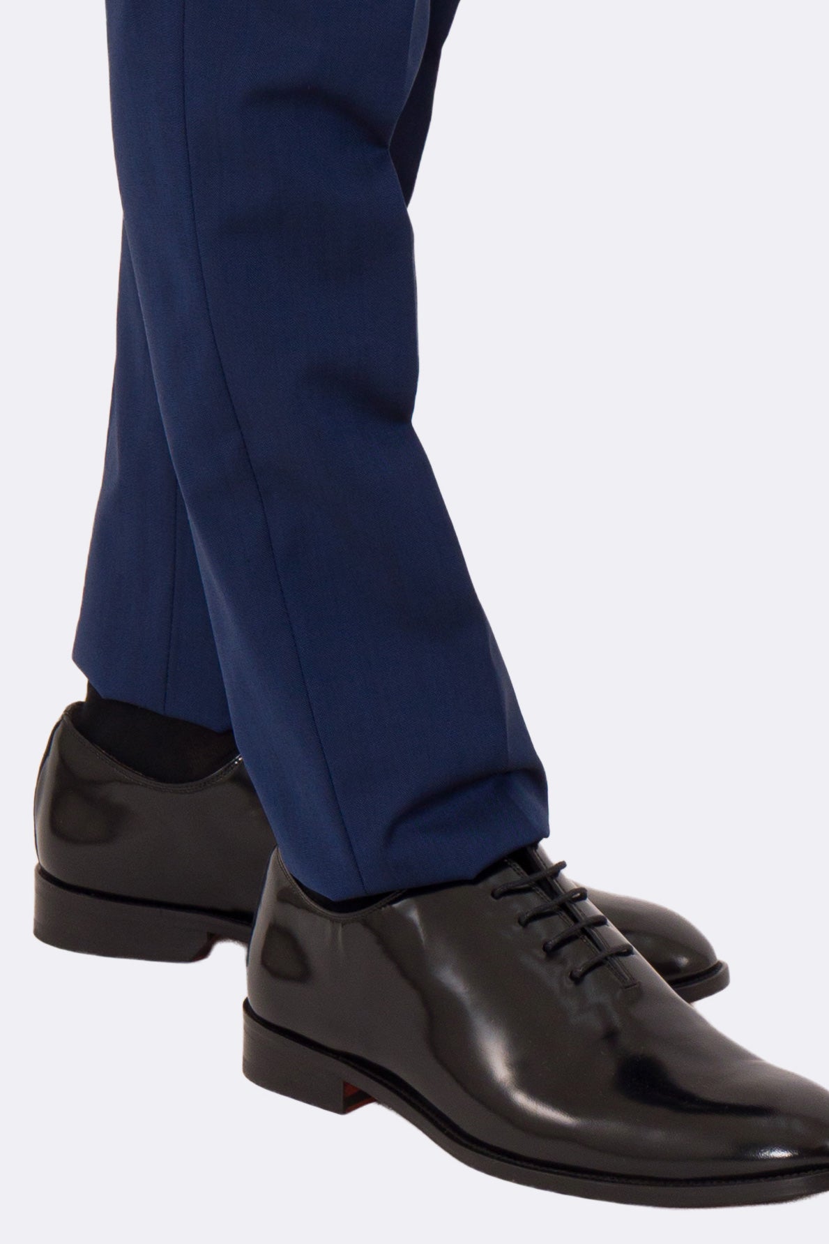 Abito uomo semi intelato blu spigato monopetto in fresco lana super 130's Fordam tessuti Rever a classico 9cm.