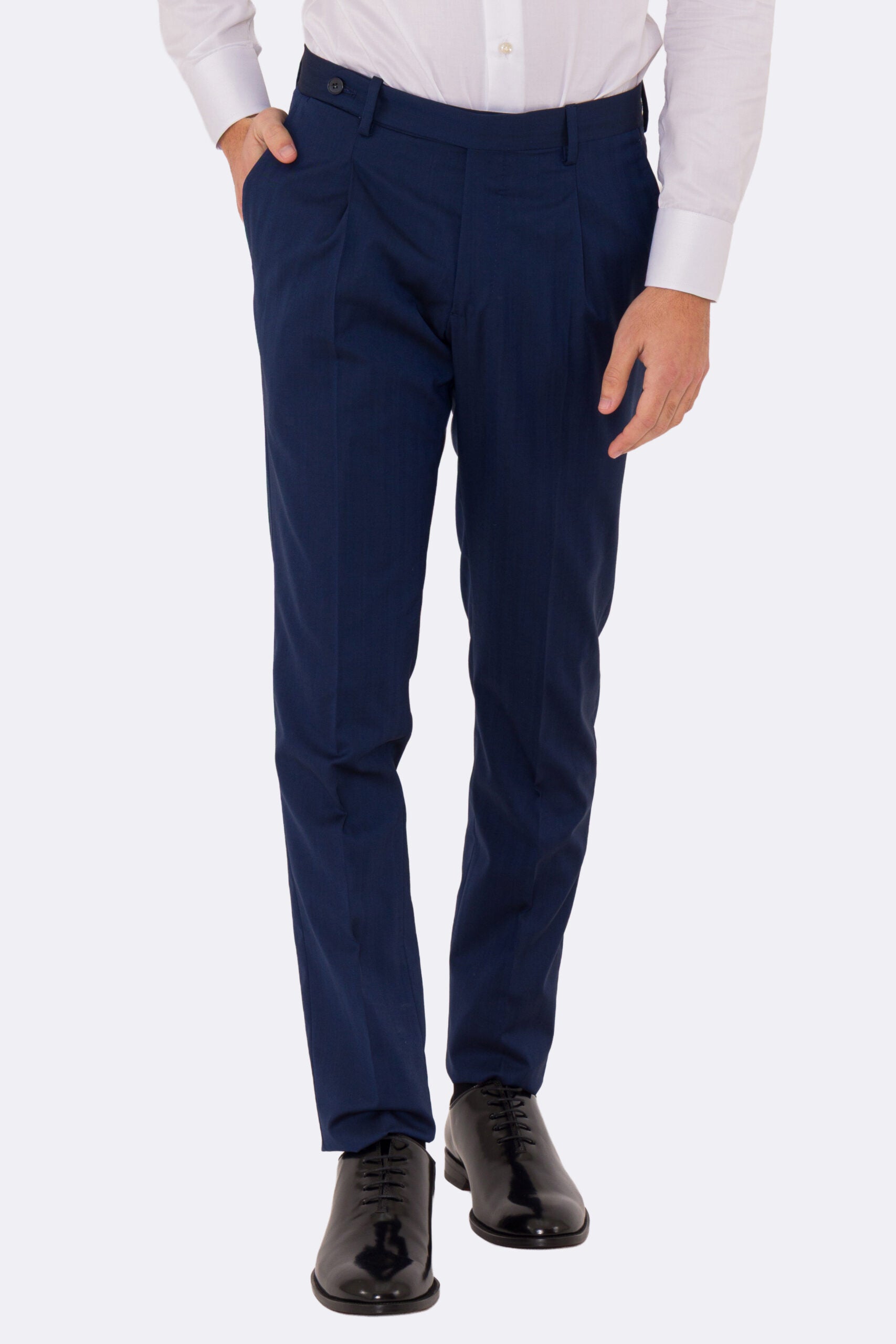 Abito uomo semi intelato blu spigato monopetto in fresco lana super 130's Fordam tessuti Rever a classico 9cm.