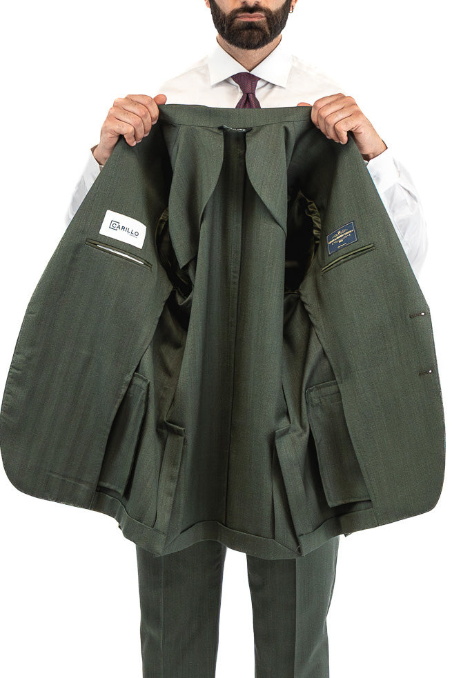 Abito spigato verde militare monopetto fresco lana TessutiVitale Barberis Canonico completamente sfoderato con Rever a lancia e tasche a filetto