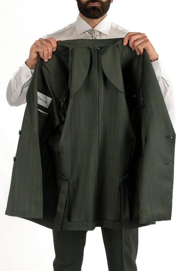 Abito spigato verde militare doppiopetto fresco lana TessutiVitale Barberis Canonico completamente sfoderato con Rever a lancia e tasche a filetto