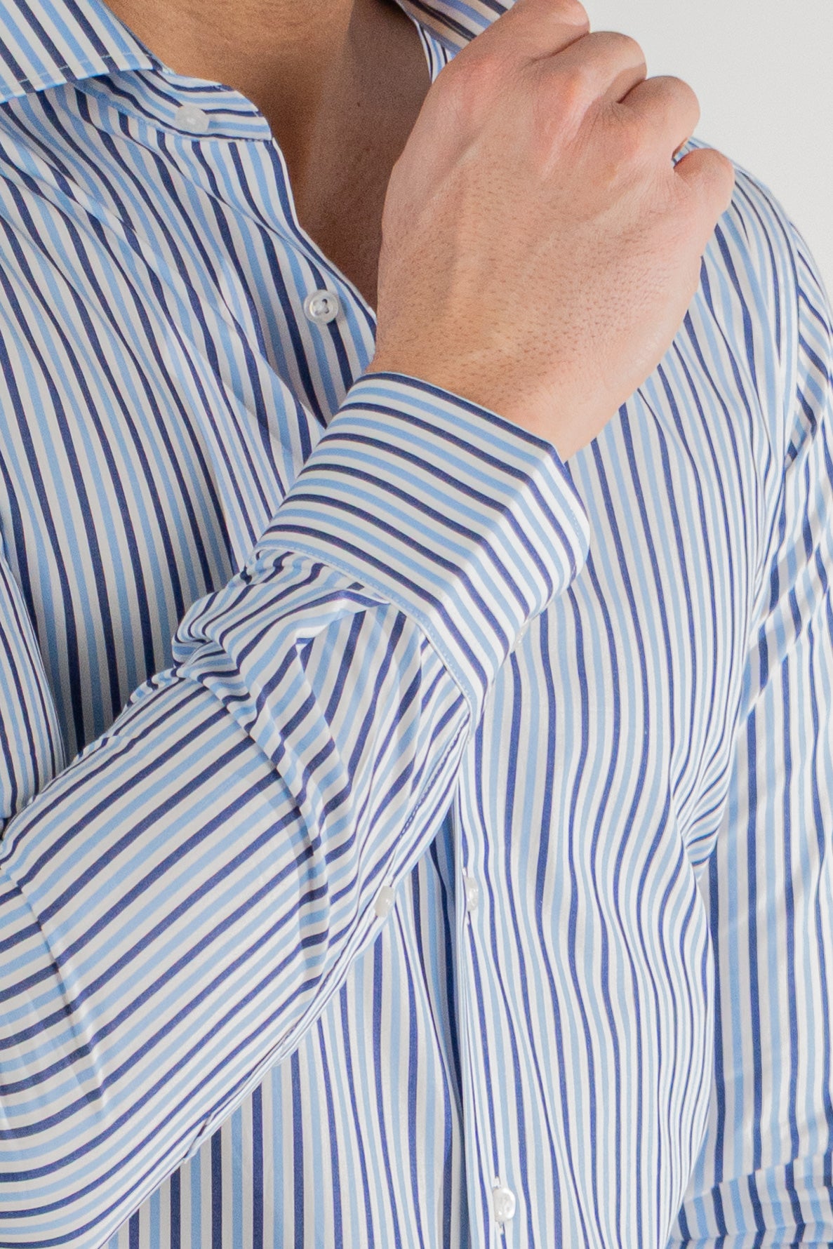 Camicia a righe blu e celesti Medie slim Fit uomo 100% cotone popeline collo semi francese Tessuti Twill