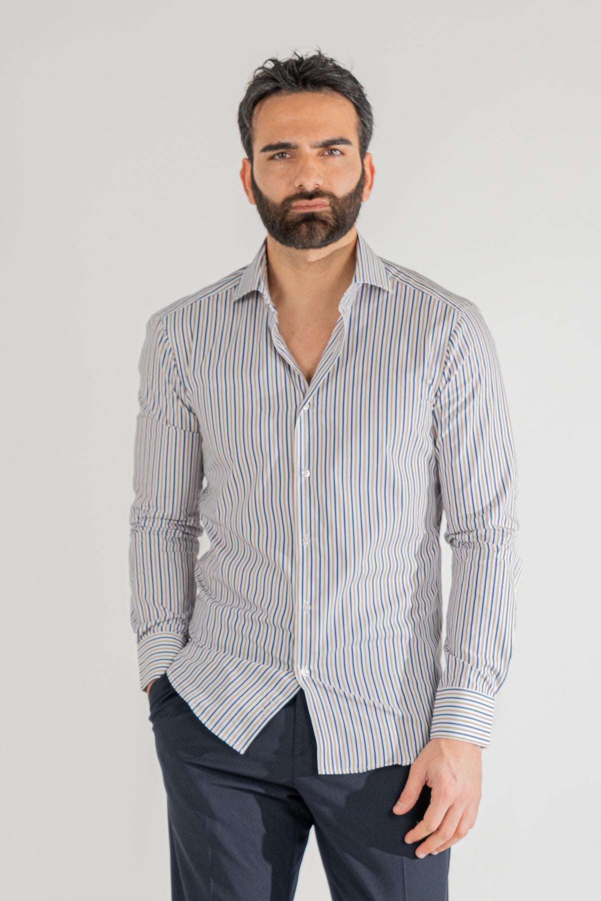 Camicia a righe blu e beige Medie slim Fit uomo 100% cotone popeline collo semi francese Tessuti Twill