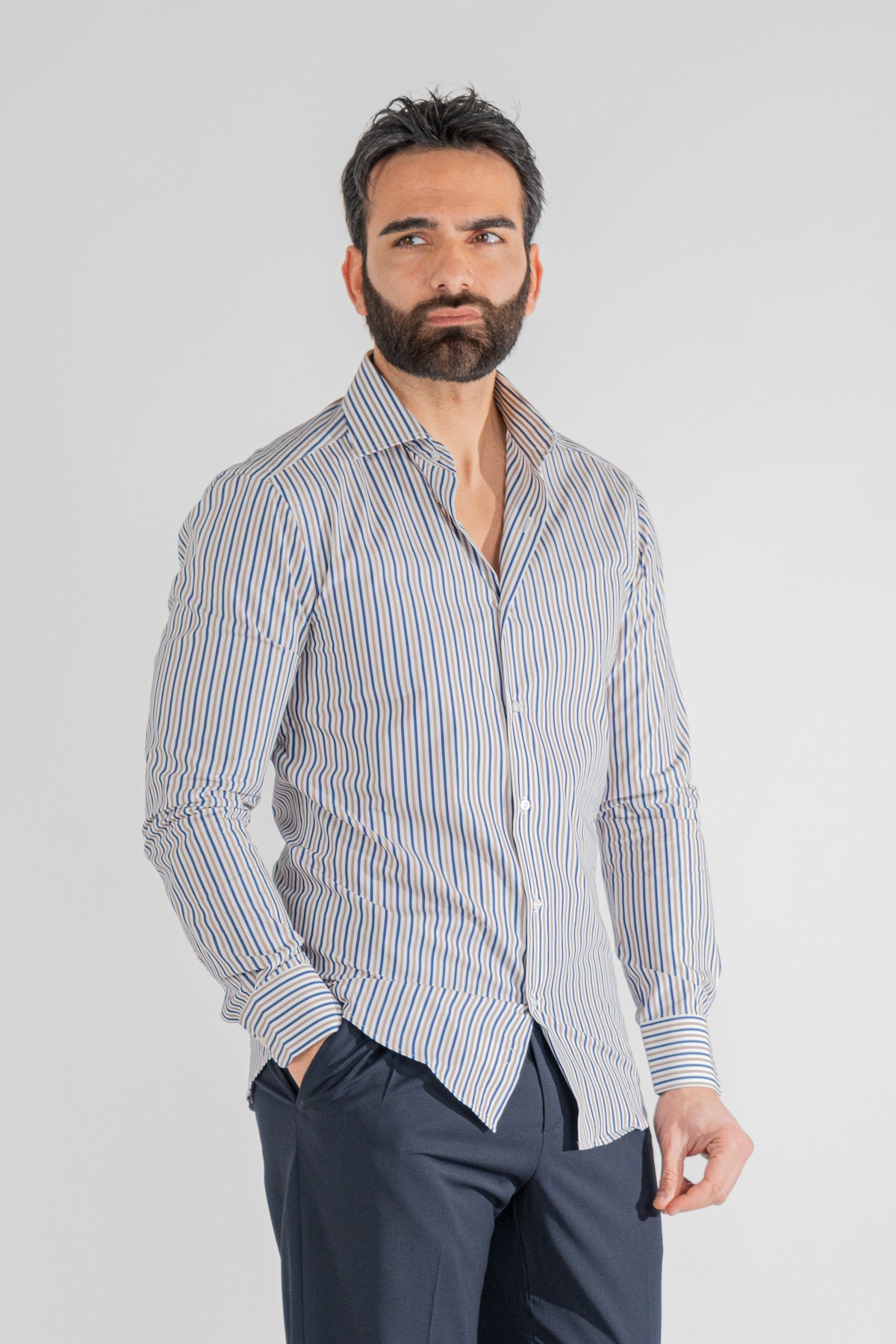 Camicia a righe blu e beige Medie slim Fit uomo 100% cotone popeline collo semi francese Tessuti Twill