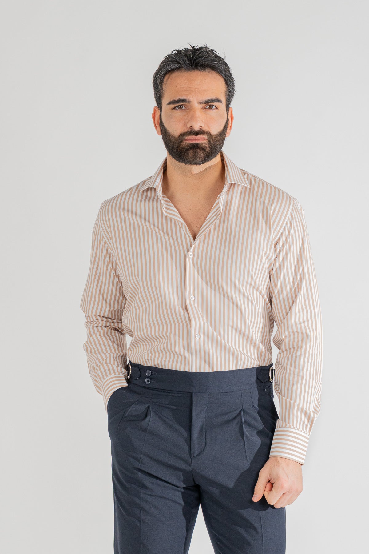 Camicia beige a righe larghe Regular fit uomo 100% cotone popeline collo semi francese