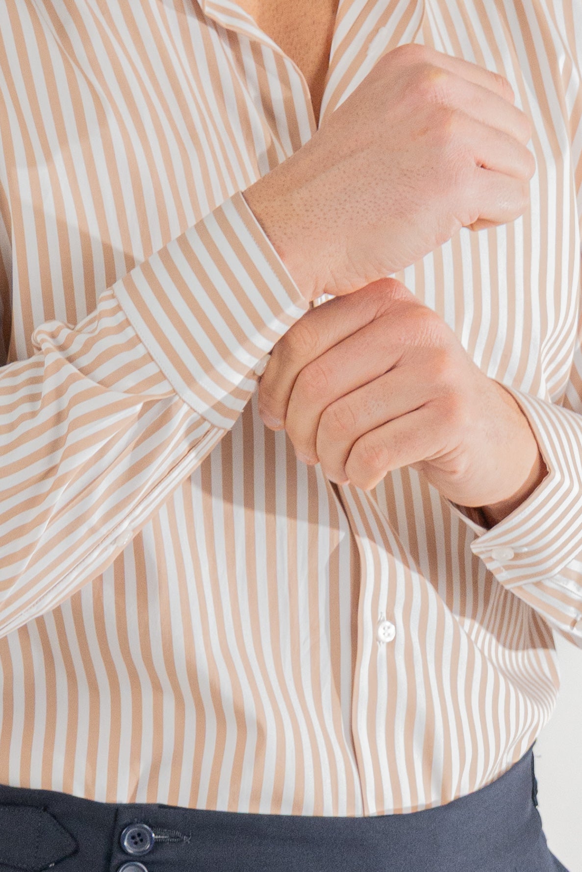 Camicia beige a righe larghe Regular fit uomo 100% cotone popeline collo semi francese