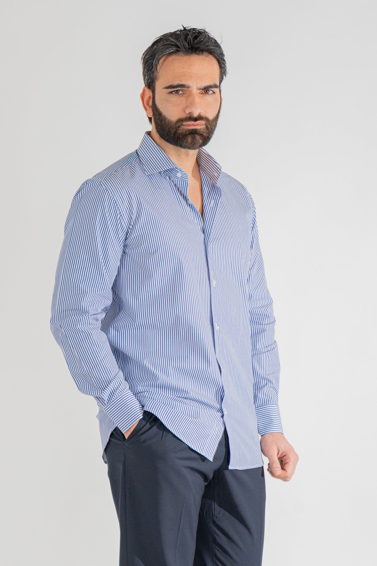Camicia Uomo Royal blu a righe medie Regular Fit 100% cotone popeline collo semi francese Tessuti Twill