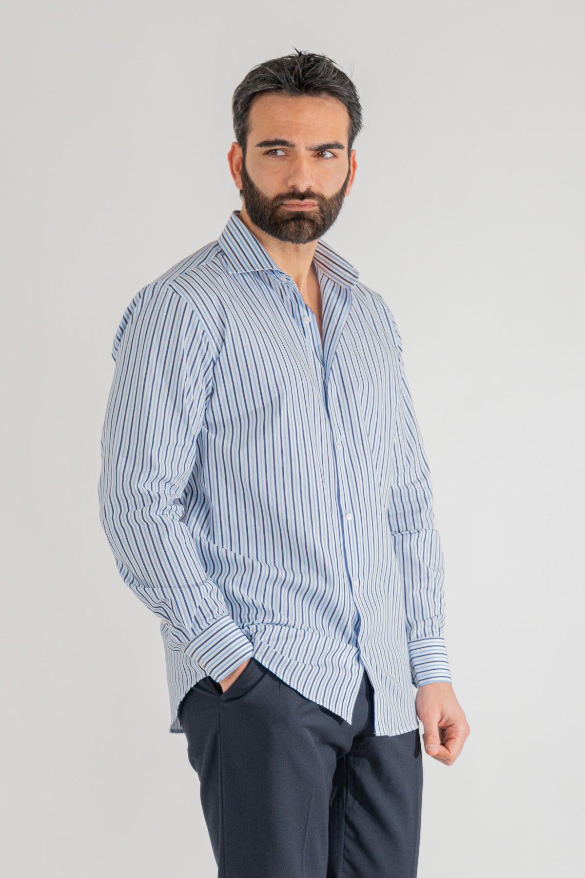 Camicia a righe blu e celesti Medie Regular Fit uomo 100% cotone popeline collo semi francese Tessuti Twill