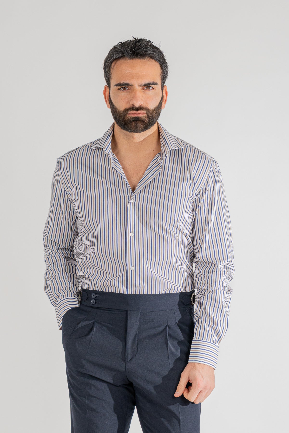 Camicia a righe blu e beige Medie Regular Fit uomo 100% cotone popeline collo semi francese Tessuti Twill