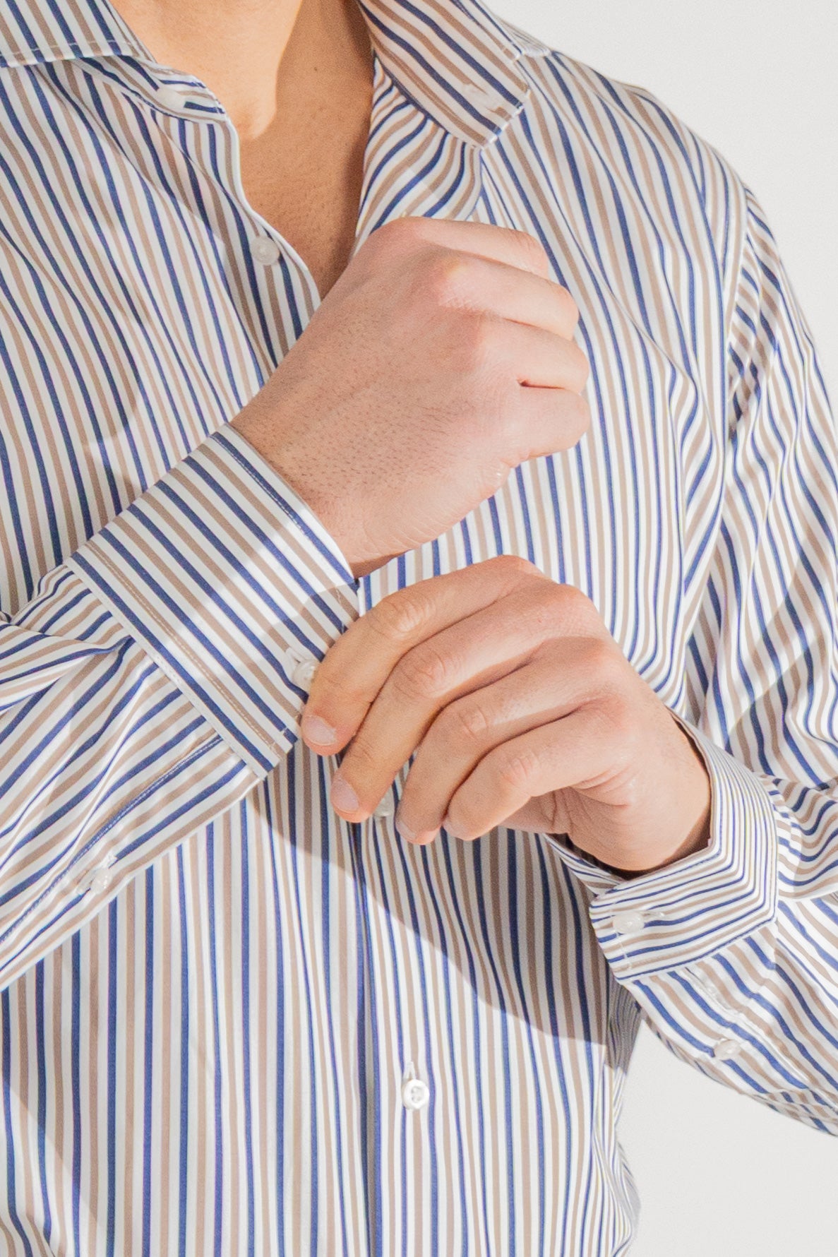 Camicia a righe blu e beige Medie Regular Fit uomo 100% cotone popeline collo semi francese Tessuti Twill