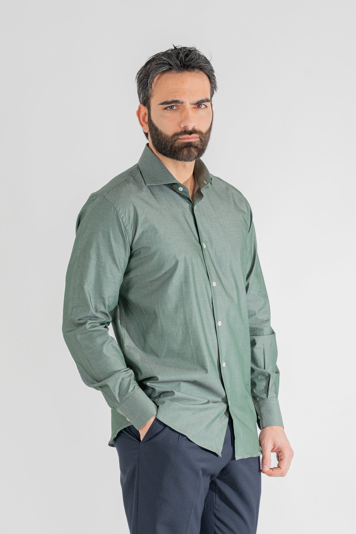 Camicia verde effetto denim tinta unita Regular Fit uomo 100% cotone popeline collo semi francese Tessuti Twill
