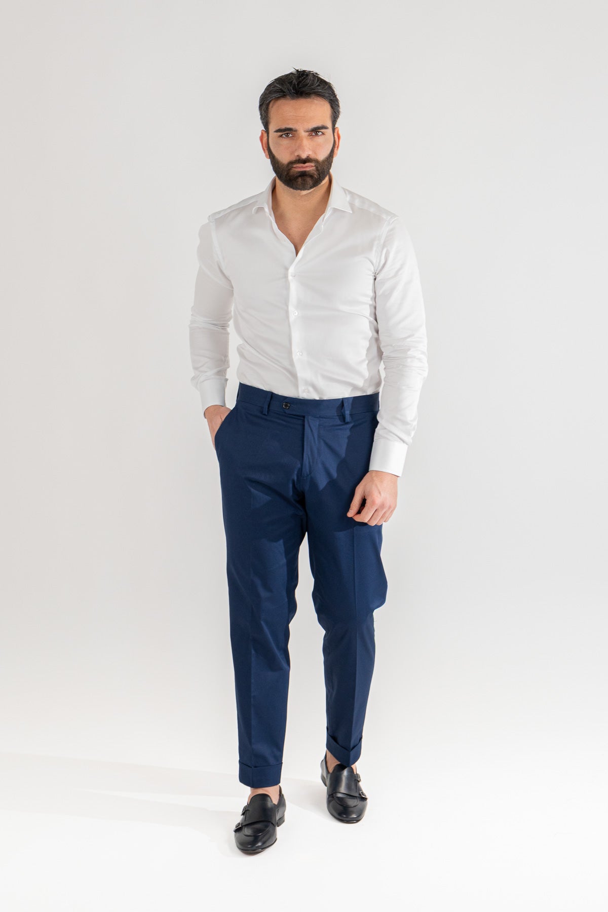 Pantalone uomo blu senza pinces tasca america in cotone leggermente elastico risvolto 5cm made in italy