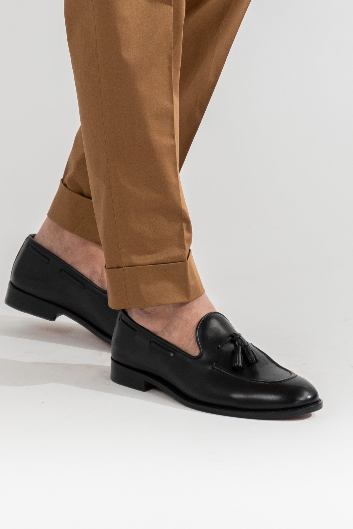 Pantalone uomo coccio senza pinces tasca america in cotone leggermente elastico risvolto 5cm made in italy