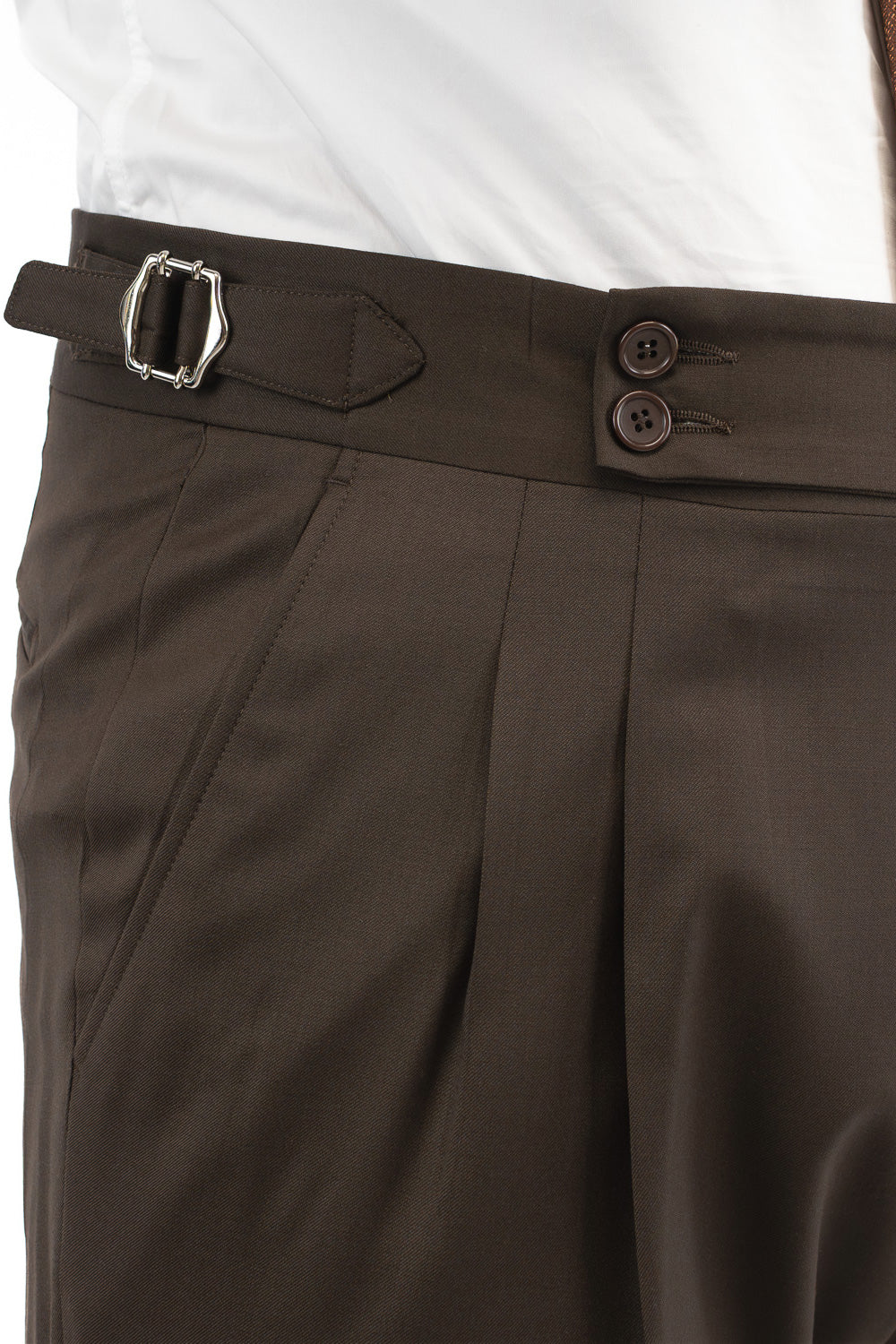 Abito uomo Monopetto marrone fresco lana super 110's Tessuti in esclusiva Sartoria Carillo completamente sfoderato con Rever a lancia e tasche a filetto
