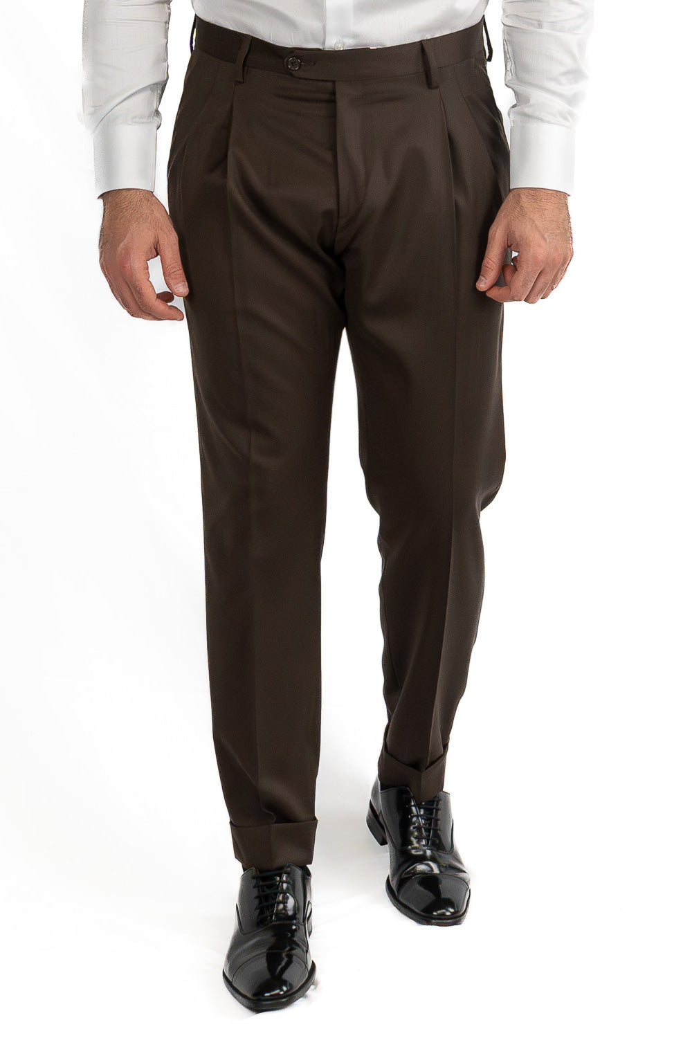 Abito uomo Doppiopetto marrone fresco lana super 110's Tessuti in esclusiva Sartoria Carillo completamente sfoderato con Rever a lancia e tasche a filetto