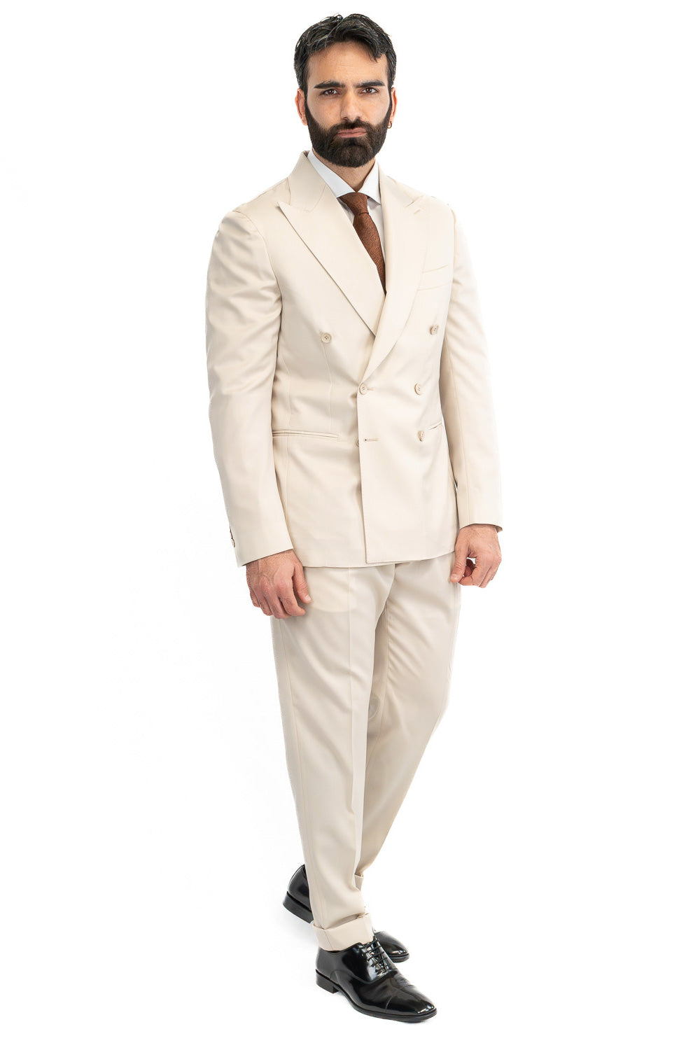 Abito uomo Doppiopetto beige fresco lana super 110's Tessuti in esclusiva Sartoria Carillo completamente sfoderato con Rever a lancia e tasche a filetto