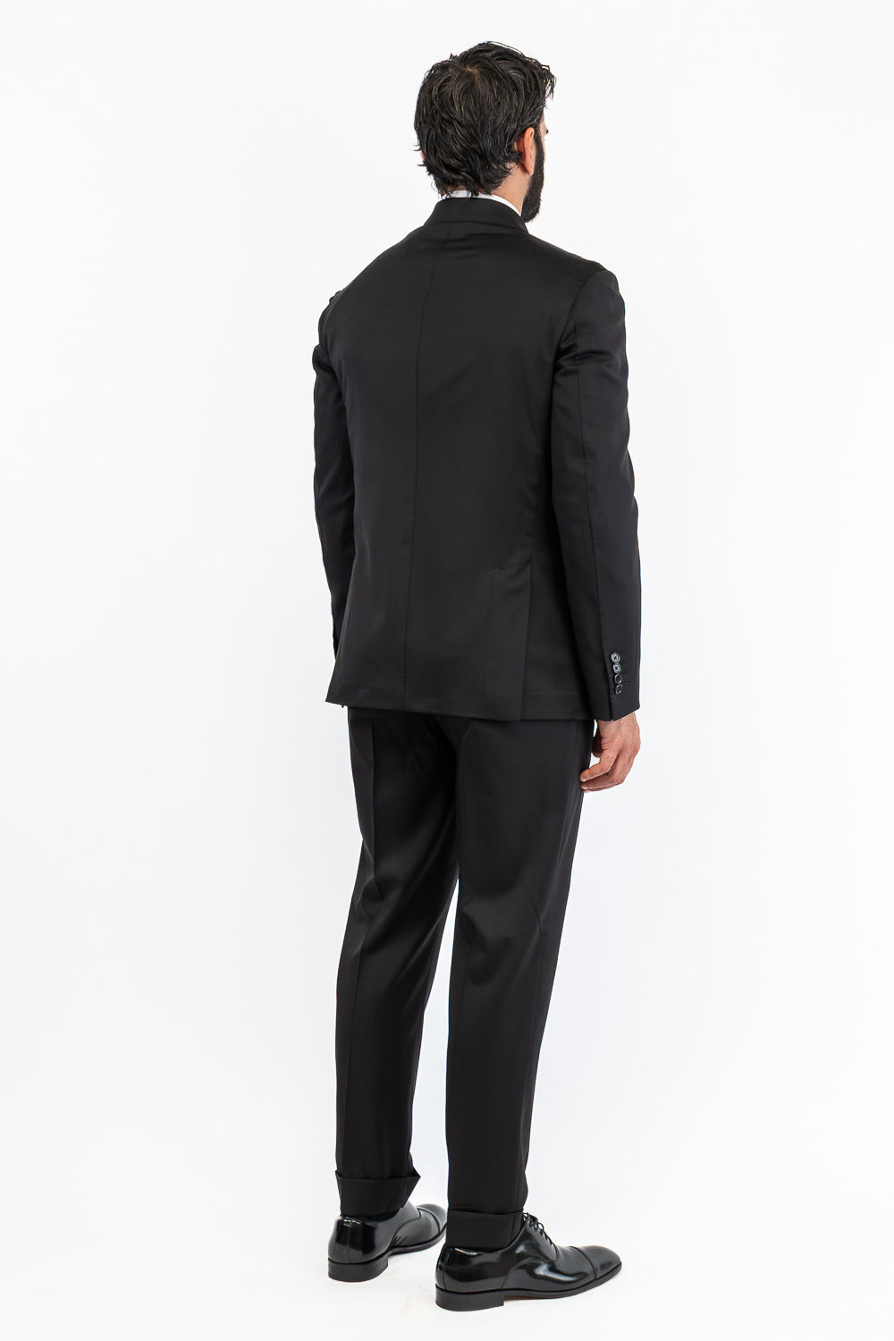 Abito nero monopetto uomo fresco lana super 130's  TessutiVitale Barberis Canonico completamente sfoderato con Rever a lancia e tasche a filetto