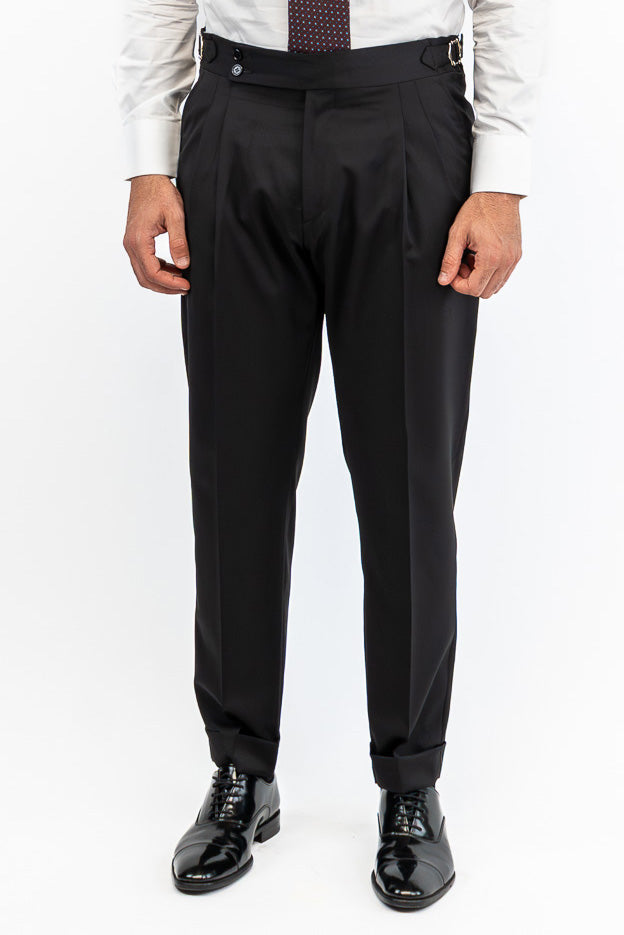 Abito nero monopetto uomo fresco lana super 130's  TessutiVitale Barberis Canonico completamente sfoderato con Rever a lancia e tasche a filetto