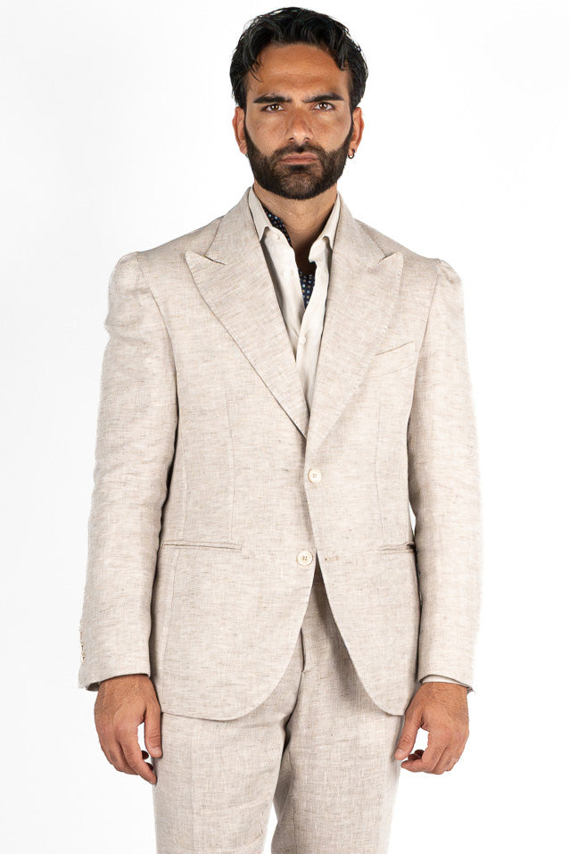 Abito uomo Monopetto Beige in lino e seta sfoderata Rever classico 11 cm tasche a toppe e pantalone vita alta con fibbie laterali