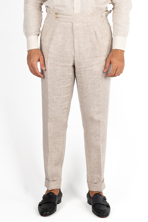 Abito uomo Monopetto Beige in lino e seta sfoderata Rever classico 11 cm tasche a toppe e pantalone vita alta con fibbie laterali