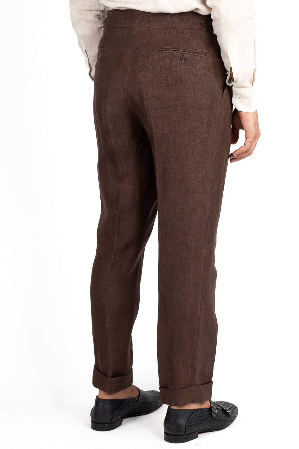 Abito uomo Monopetto Marrone in lino e seta sfoderata Rever classico 11 cm tasche a toppe e pantalone vita alta con fibbie laterali