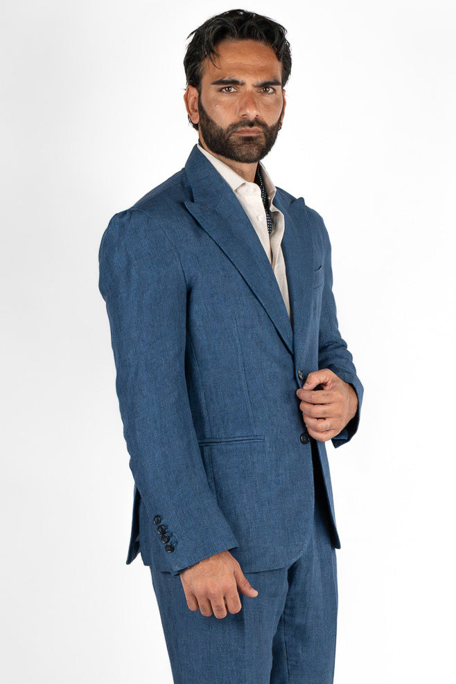 Abito uomo Monopetto blu denim medio in lino e seta sfoderata Rever classico 11 cm tasche a toppe e pantalone vita alta con fibbie laterali