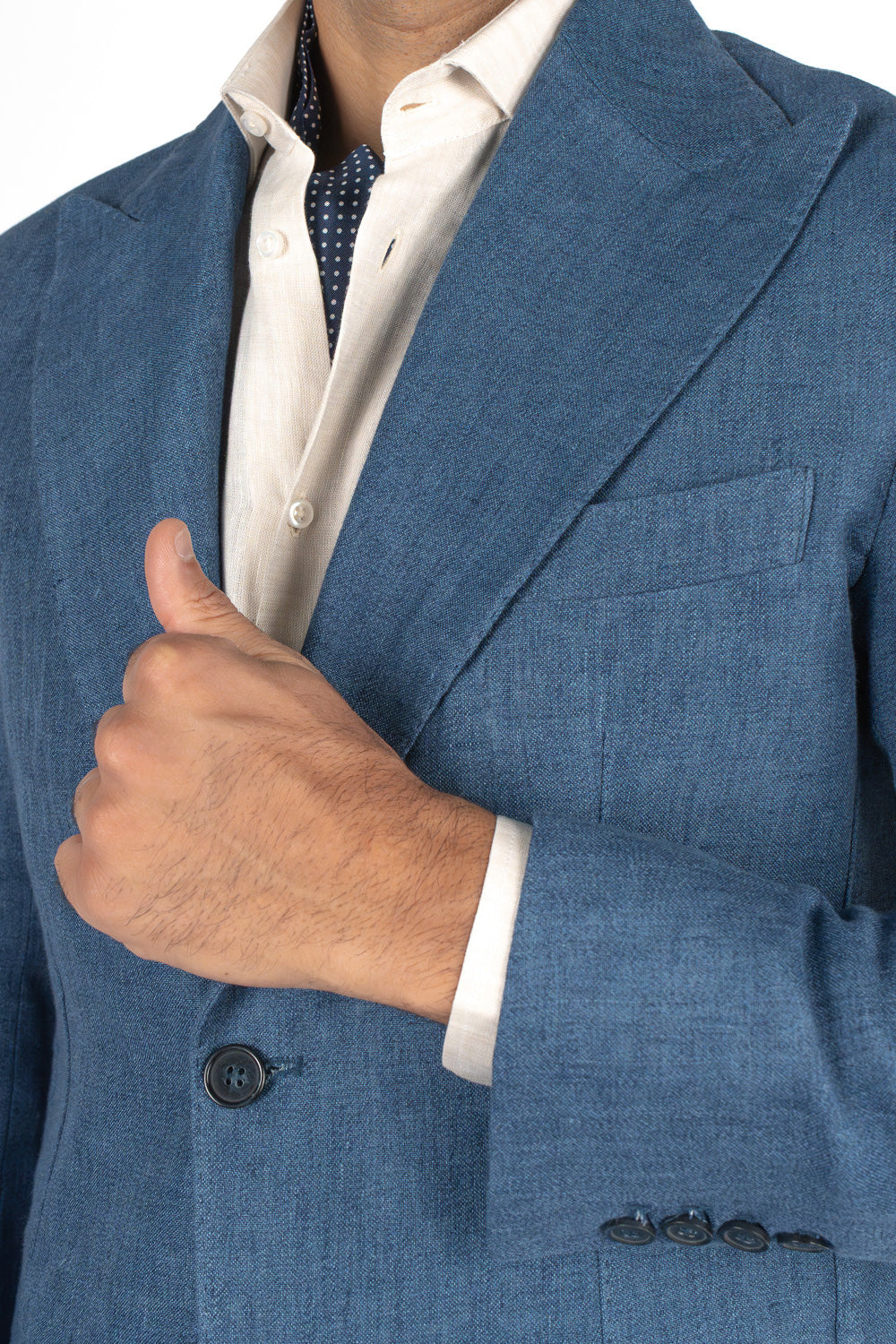Abito uomo Monopetto blu denim medio in lino e seta sfoderata Rever classico 11 cm tasche a toppe e pantalone vita alta con fibbie laterali
